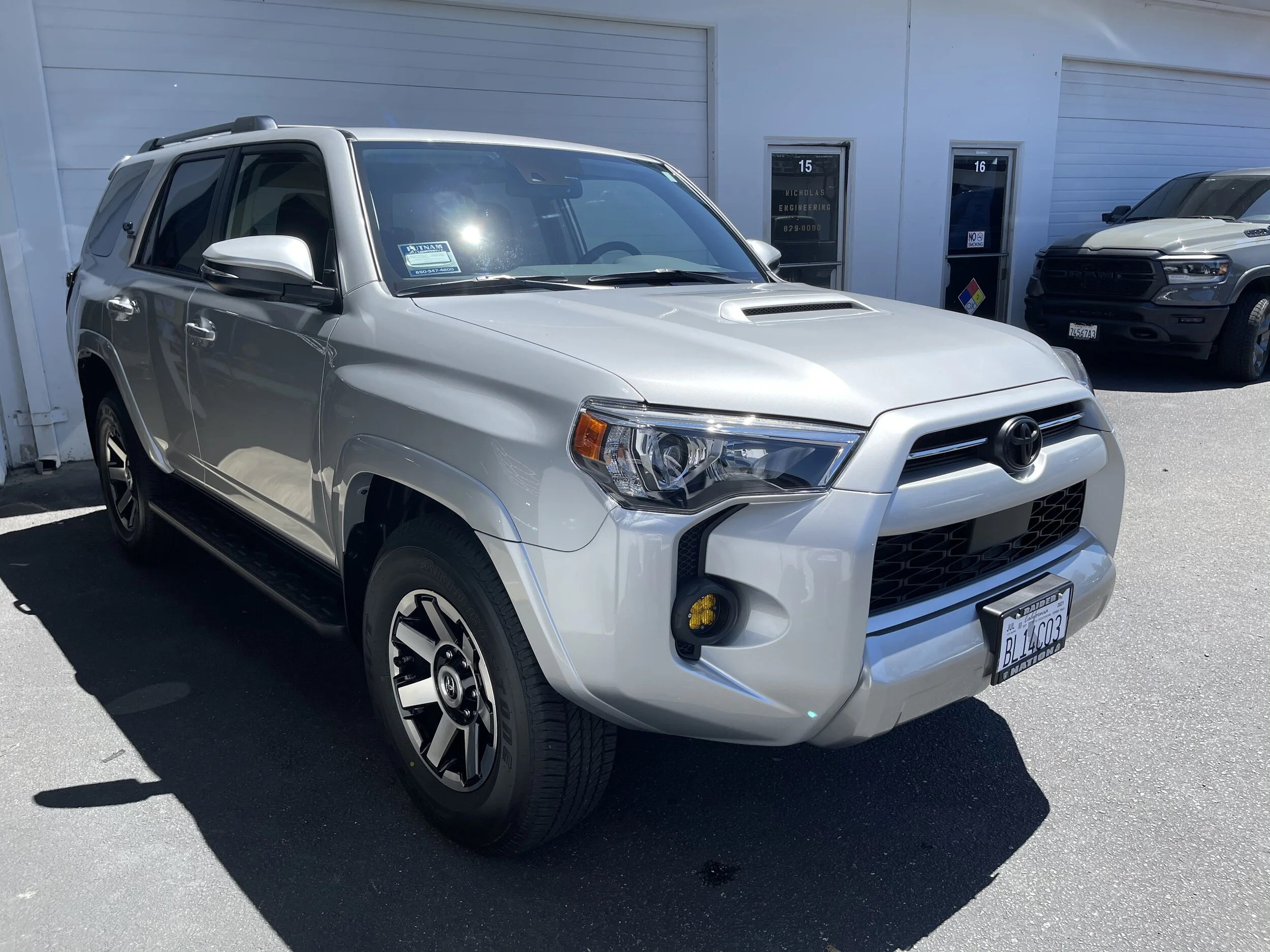 2020 Toyota 4Runner Off road (Classic Silver Metallic)