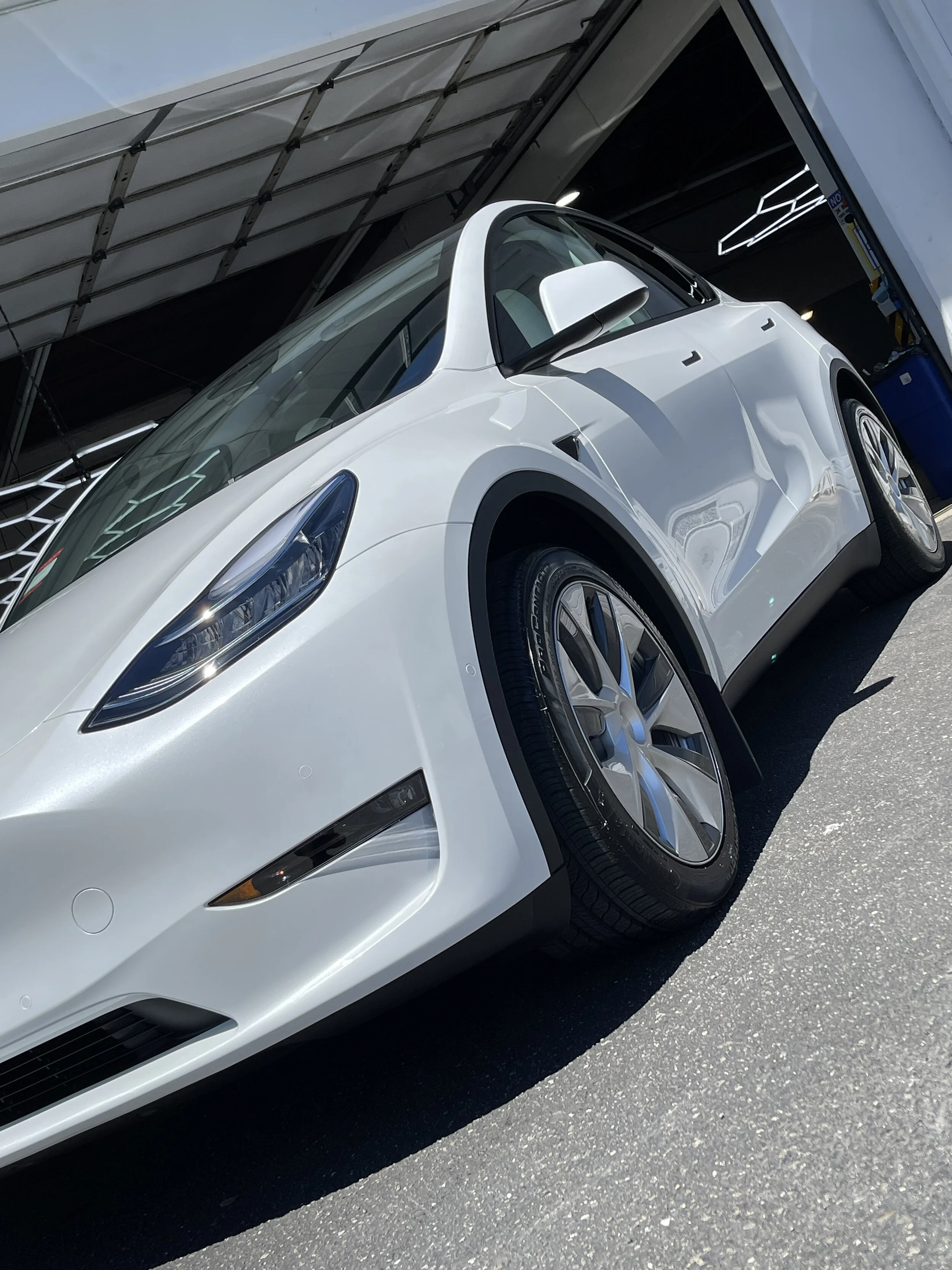 2021 Tesla Model Y (Multicoat White)