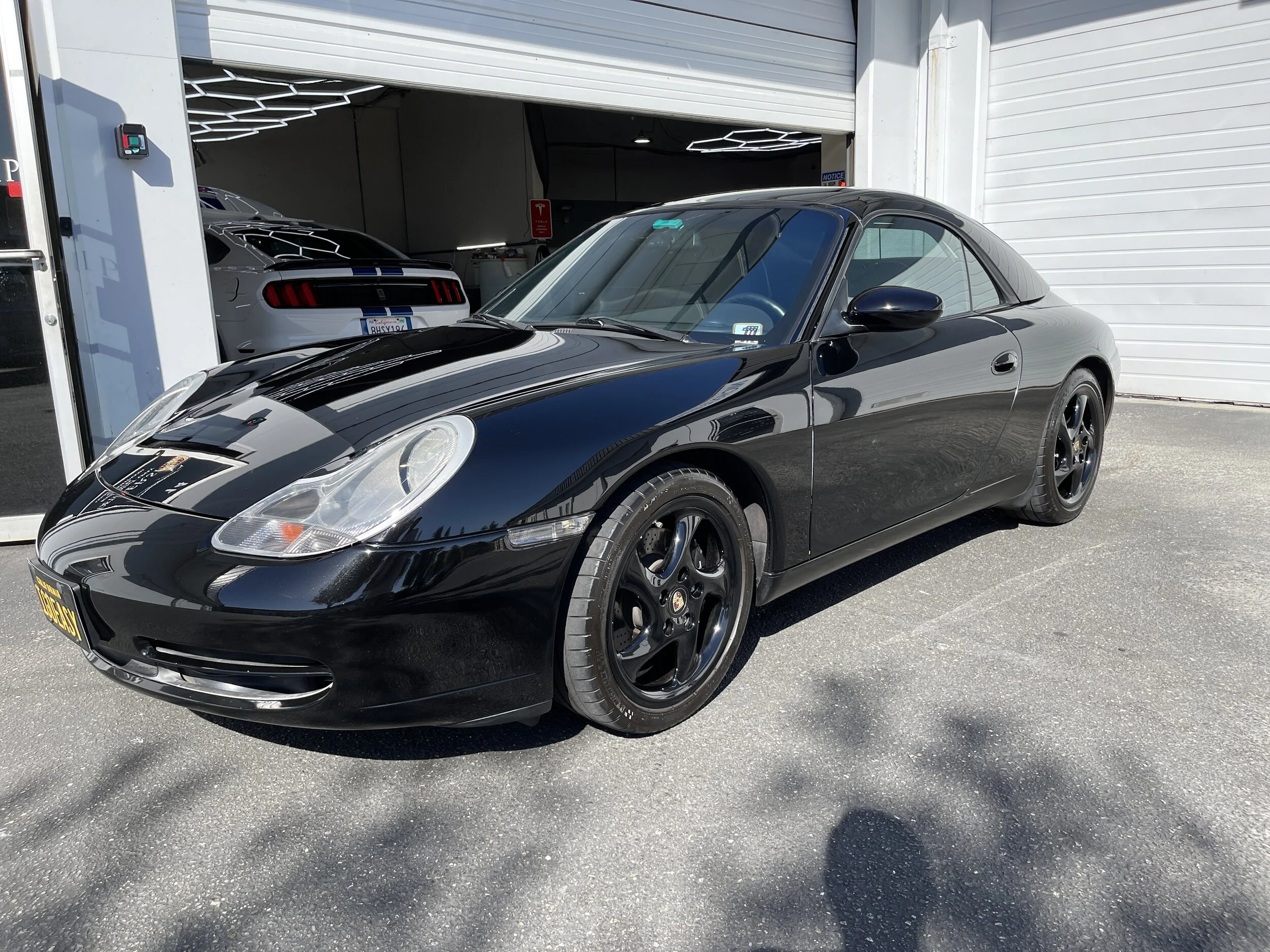 1998 Porsche Carrera 911 (Black)
