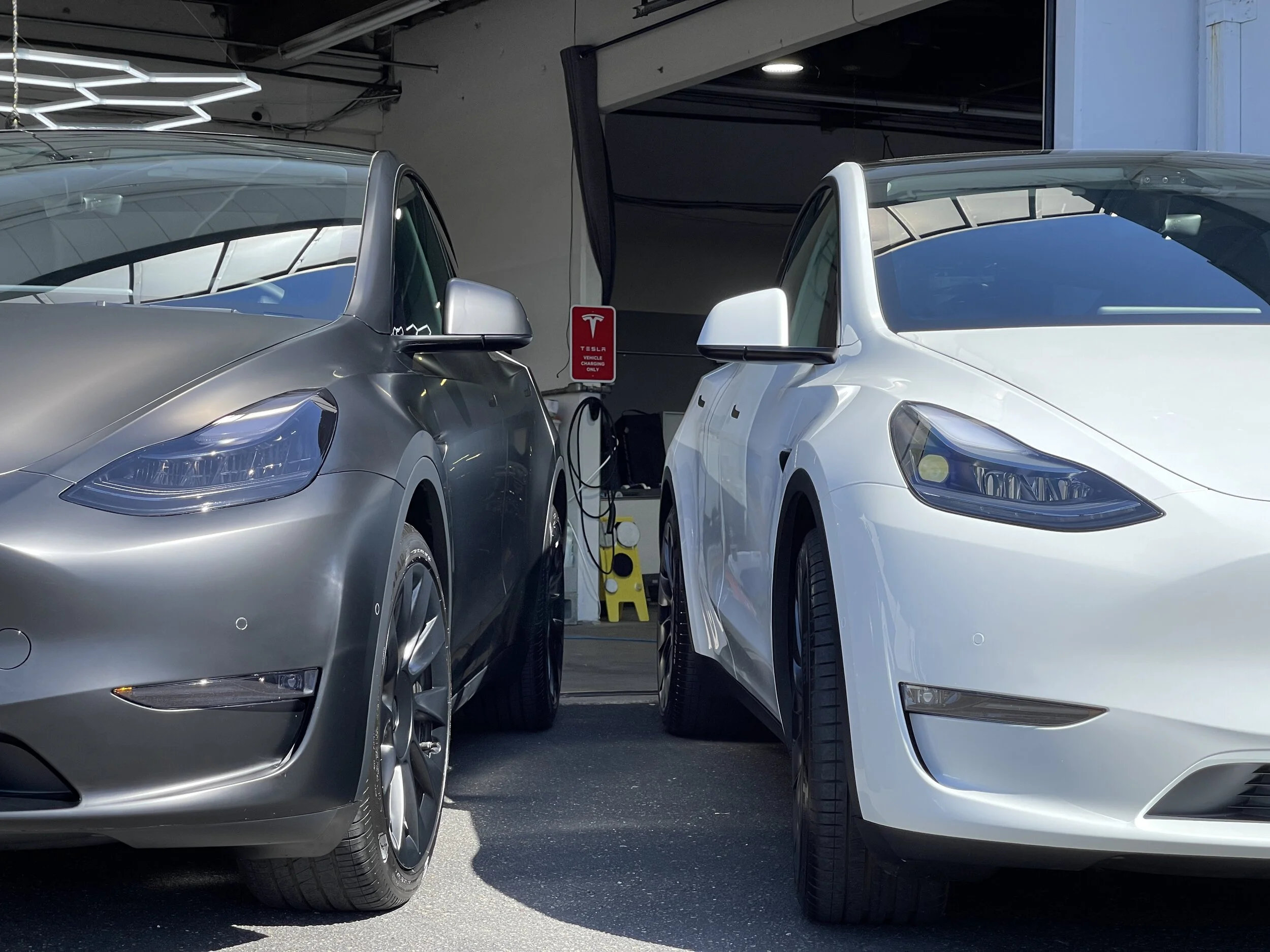 2021 Tesla Model Y (Black)