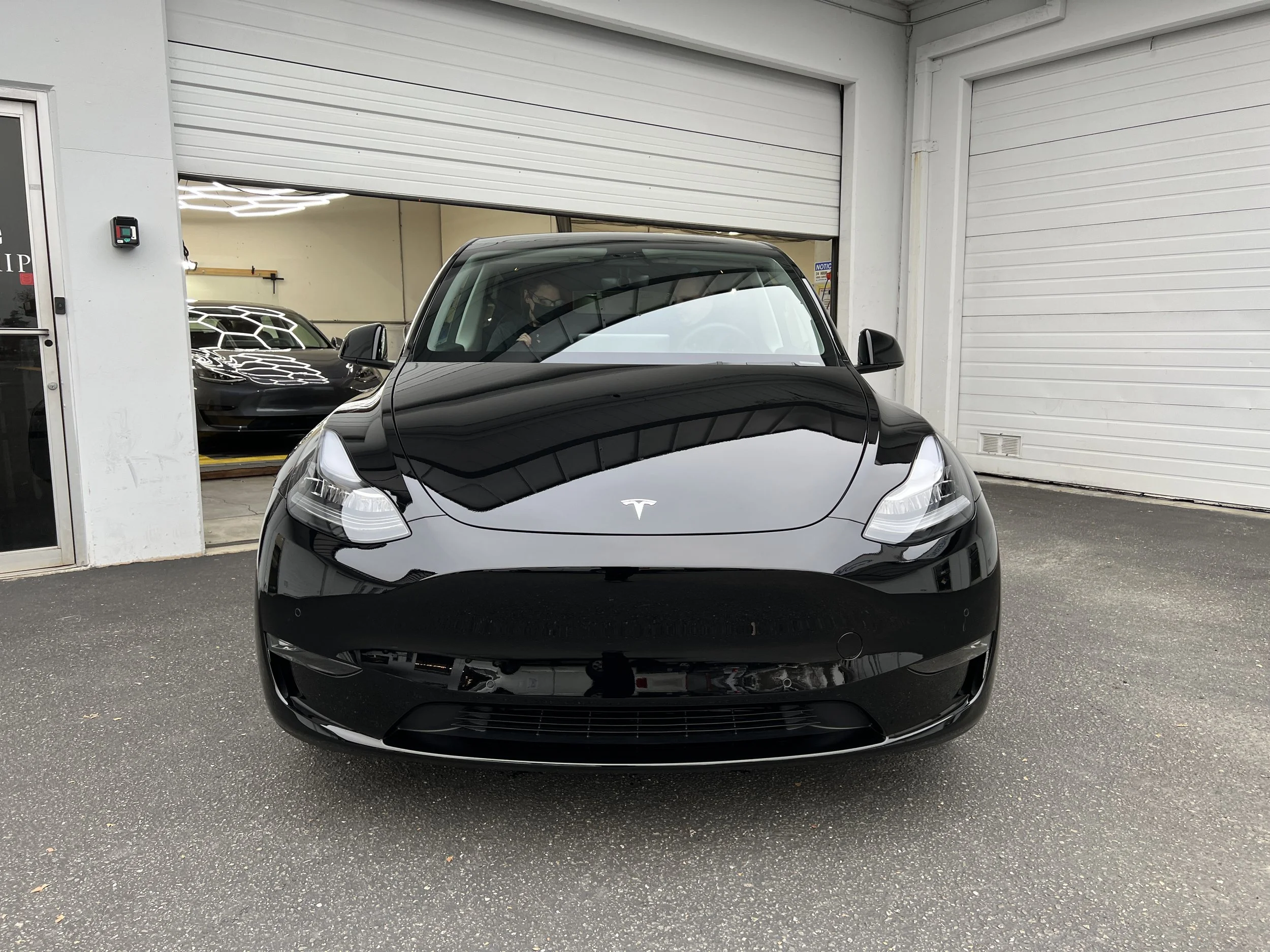 2021 Tesla Model Y (Black)