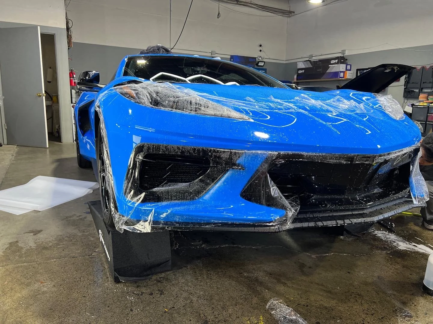 2021 Chevrolet Corvette Stingray (Rapid Blue)
