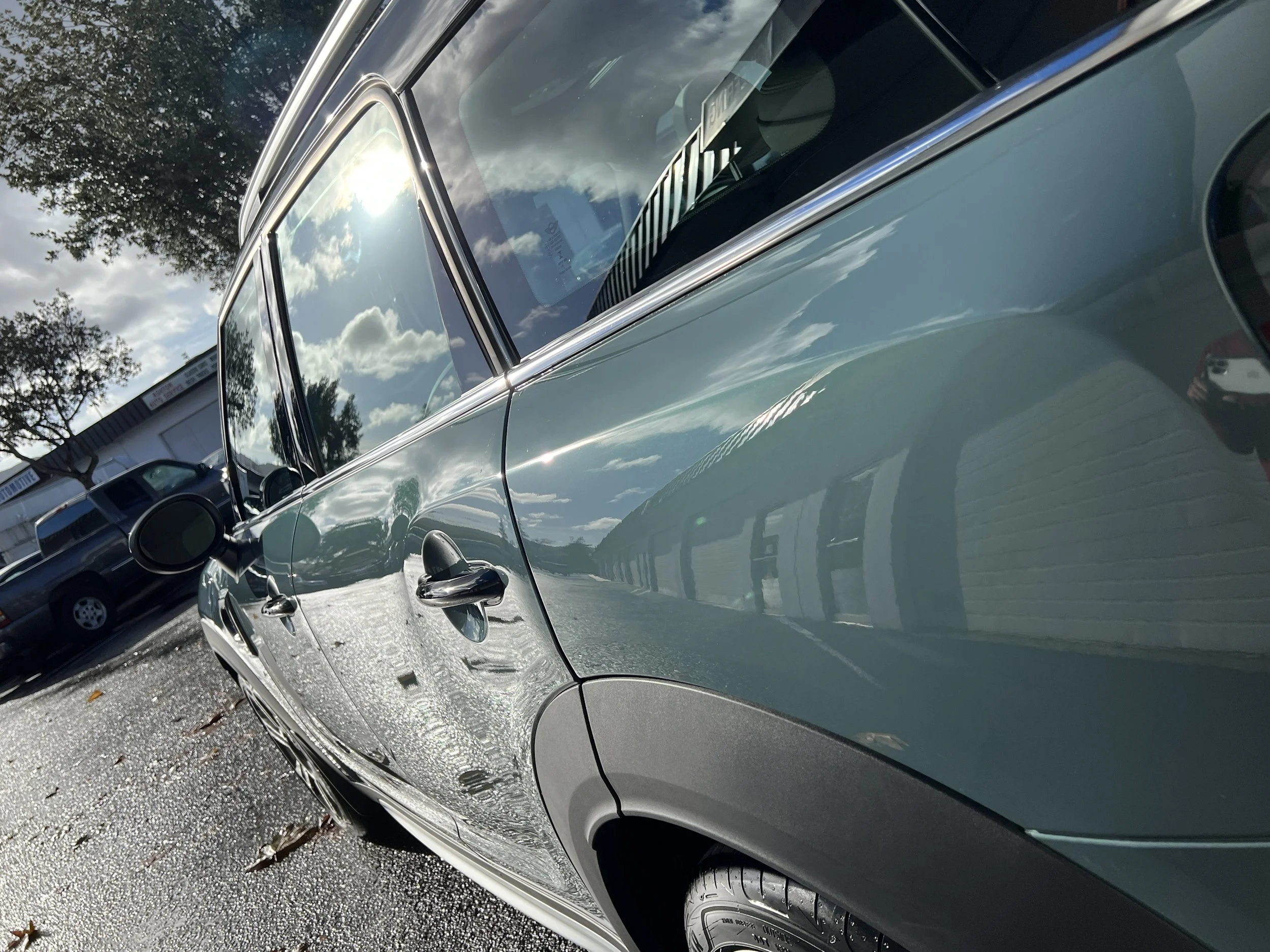 2022 Mini Cooper Countryman (Sage Green)