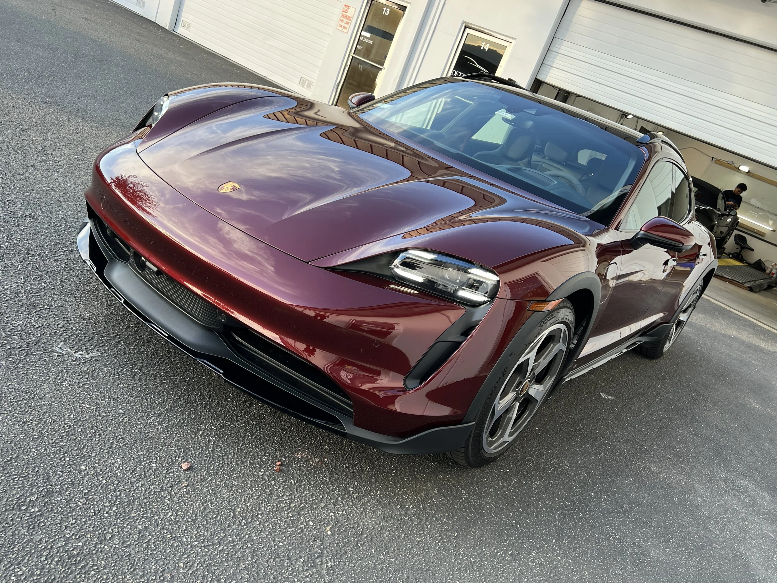 2022 Porsche Taycan 4 Cross Turismo (Cherry Metallic)