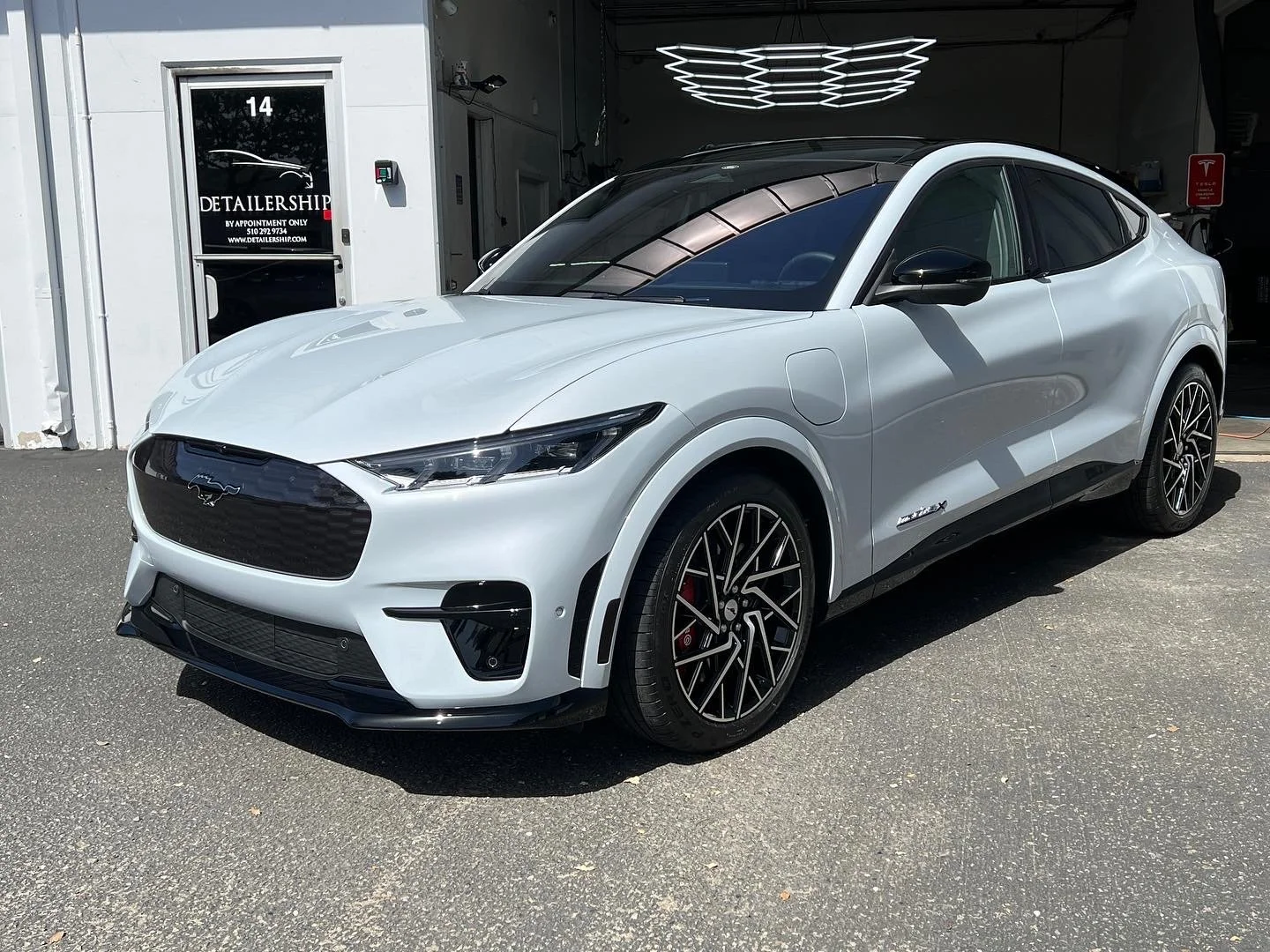 2022 Ford Mustang Mach-E GT (Space White)