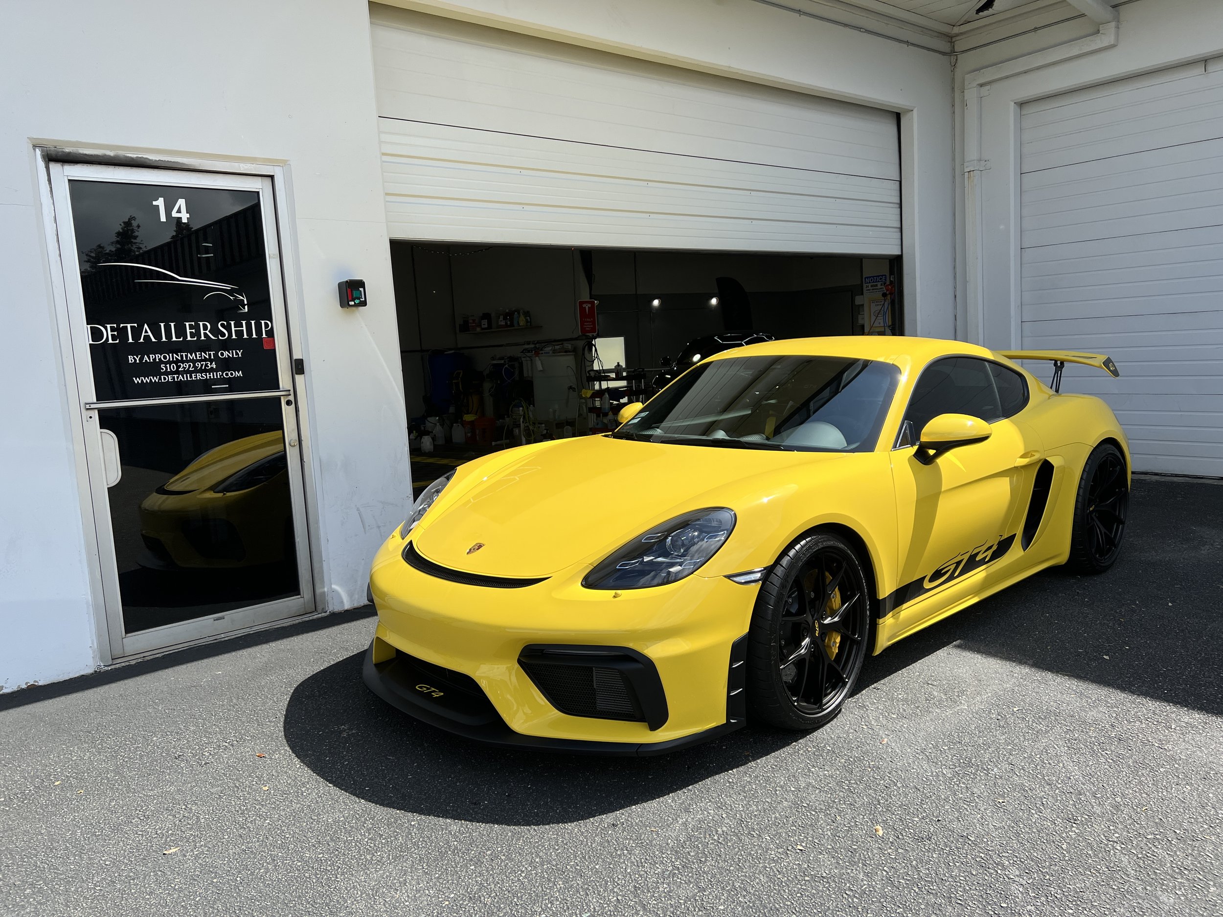 2021 Porsche GT4 (Racing Yellow)