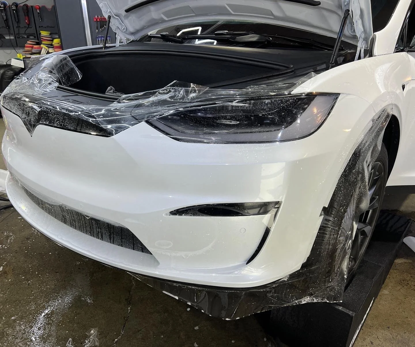 2022 Tesla Model X Plaid (Multicoat White)