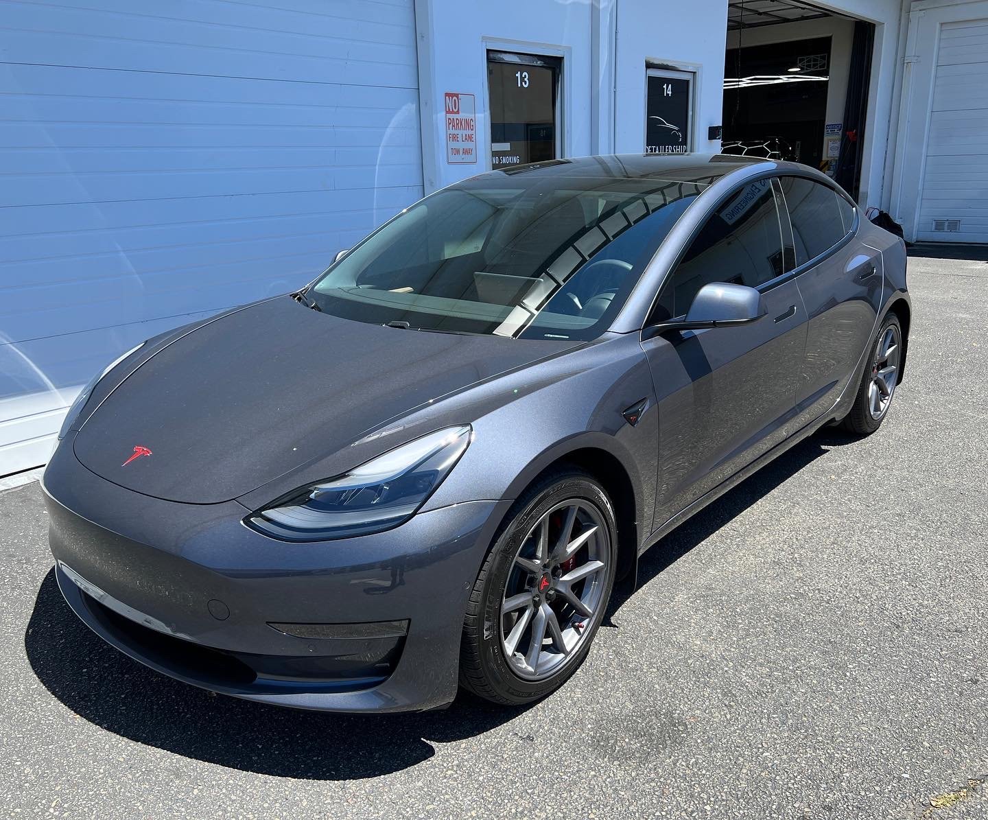 2022 Tesla Model 3 (Grey Metallic)