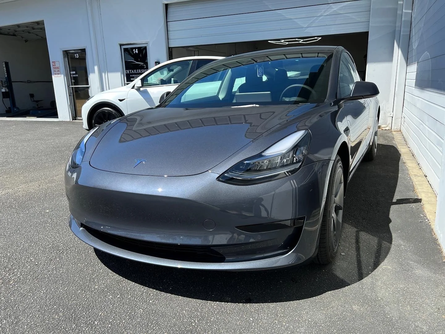2022 Tesla Model 3 (Grey Metallic)
