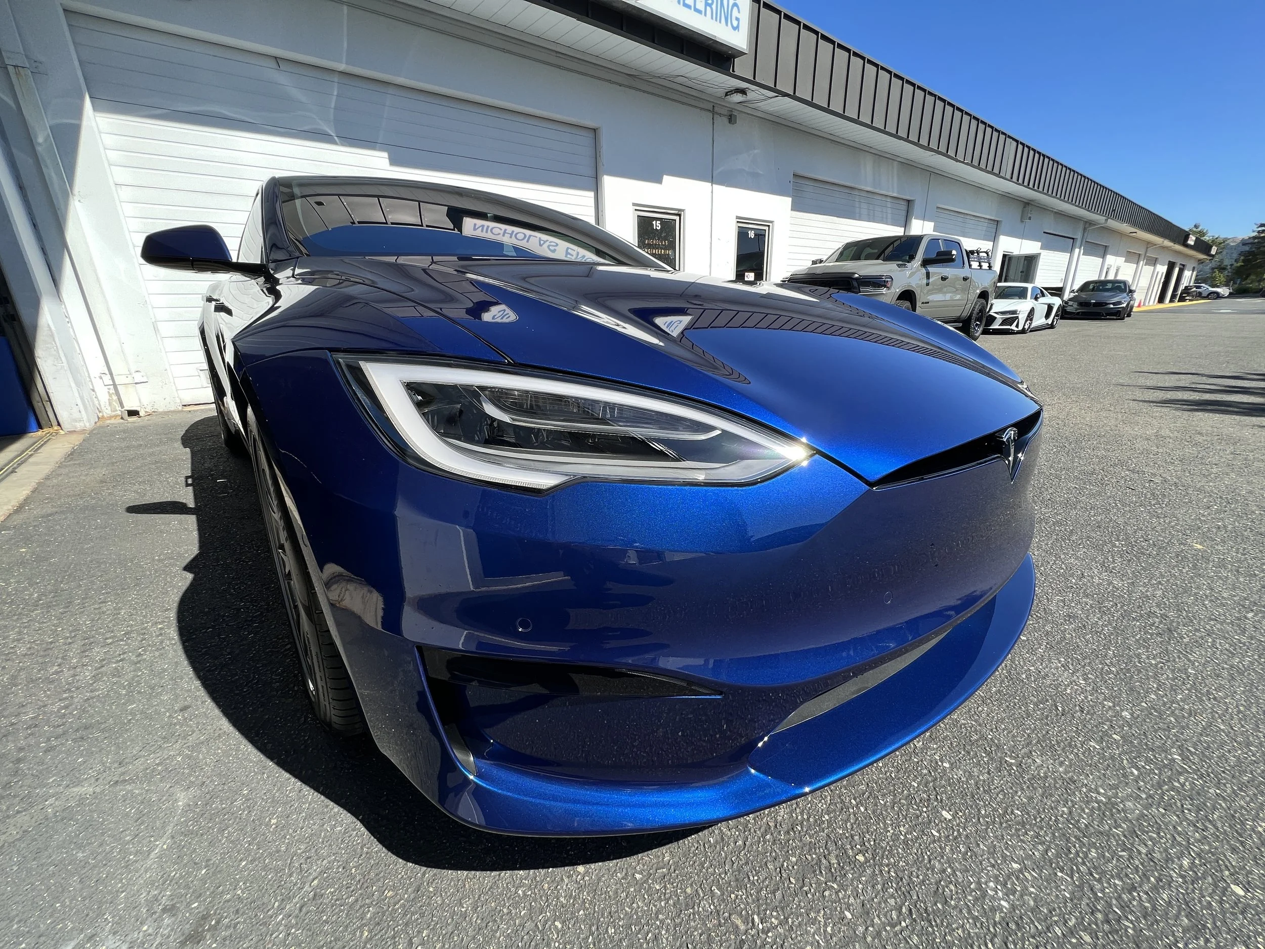 2022 Tesla Model S (Blue Metallic)