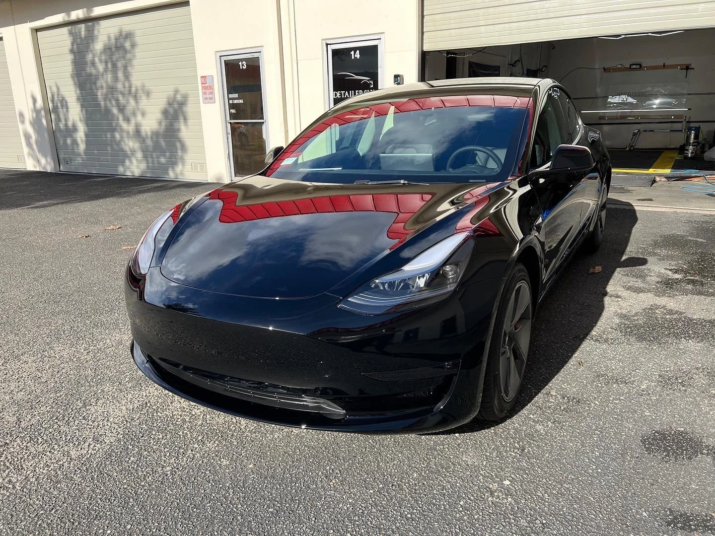 2022 Tesla Model 3 (Black)