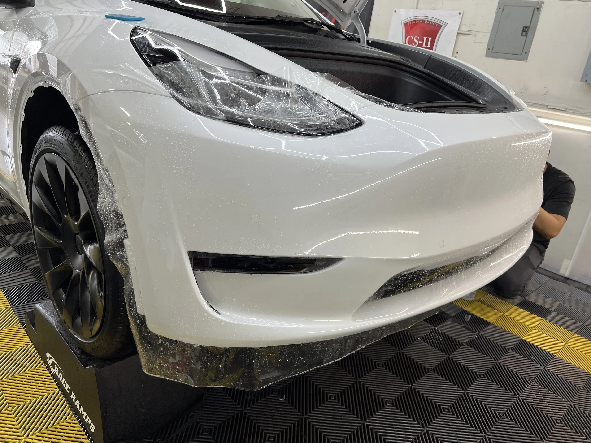 2021 Tesla Model Y (Multicoat White)