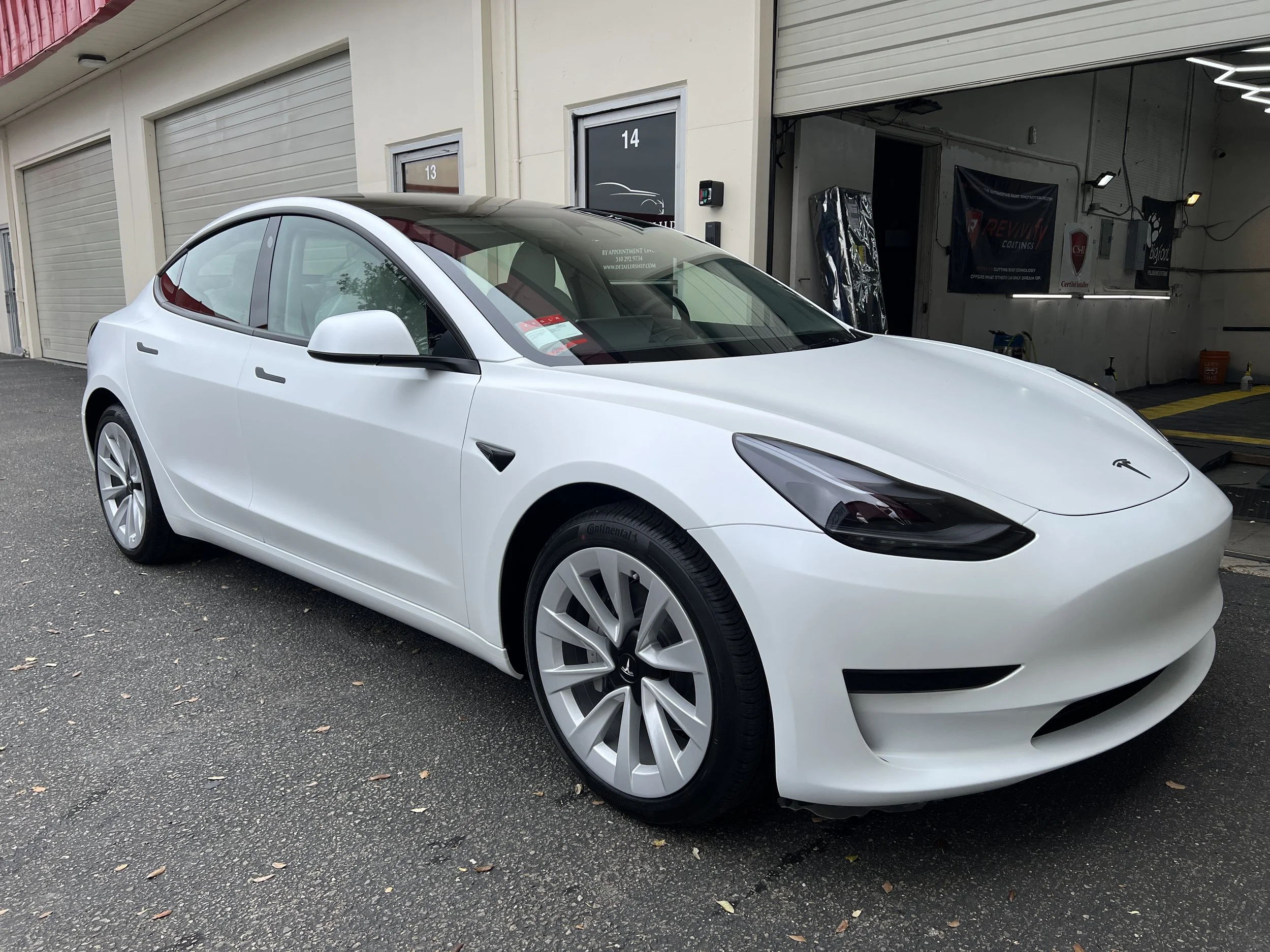 2023 Tesla Model 3 (Multicoat White)