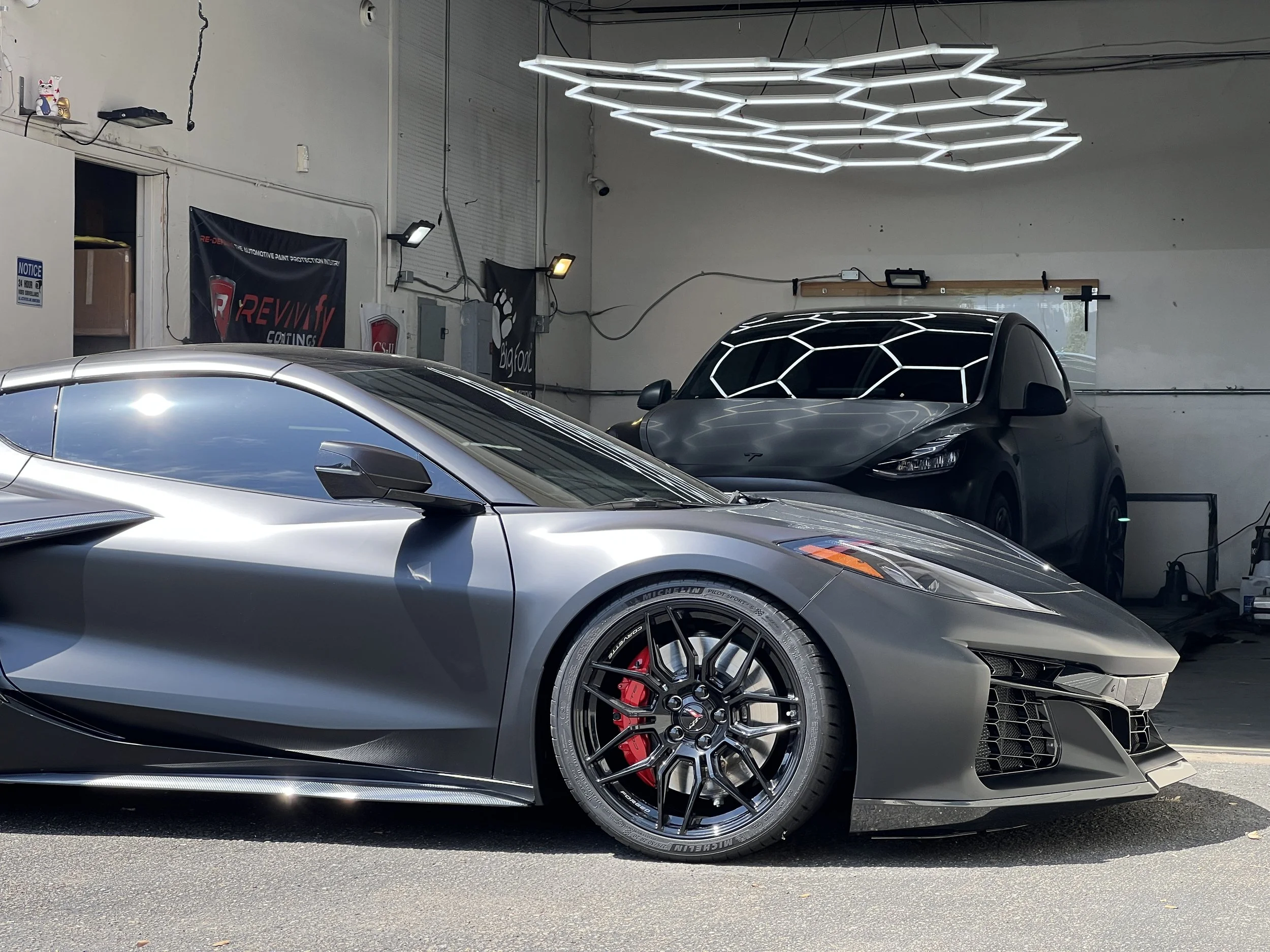 2023 Chevrolet Corvette Z06 (Black)