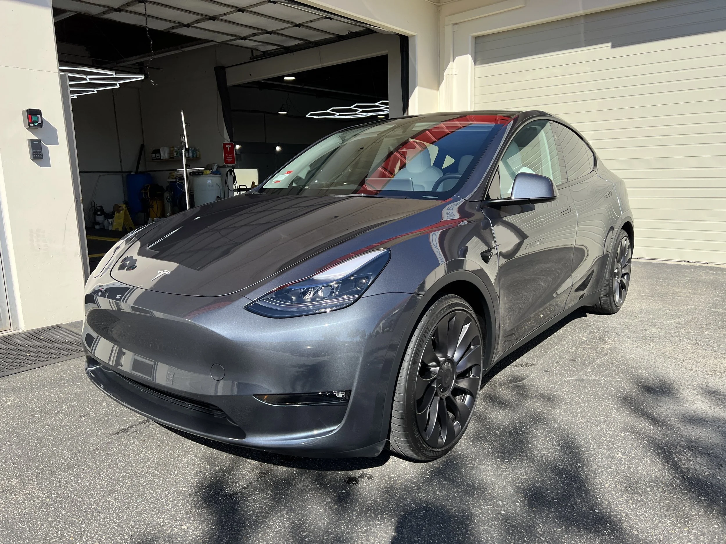 2023 Tesla Model Y (Grey Metallic)