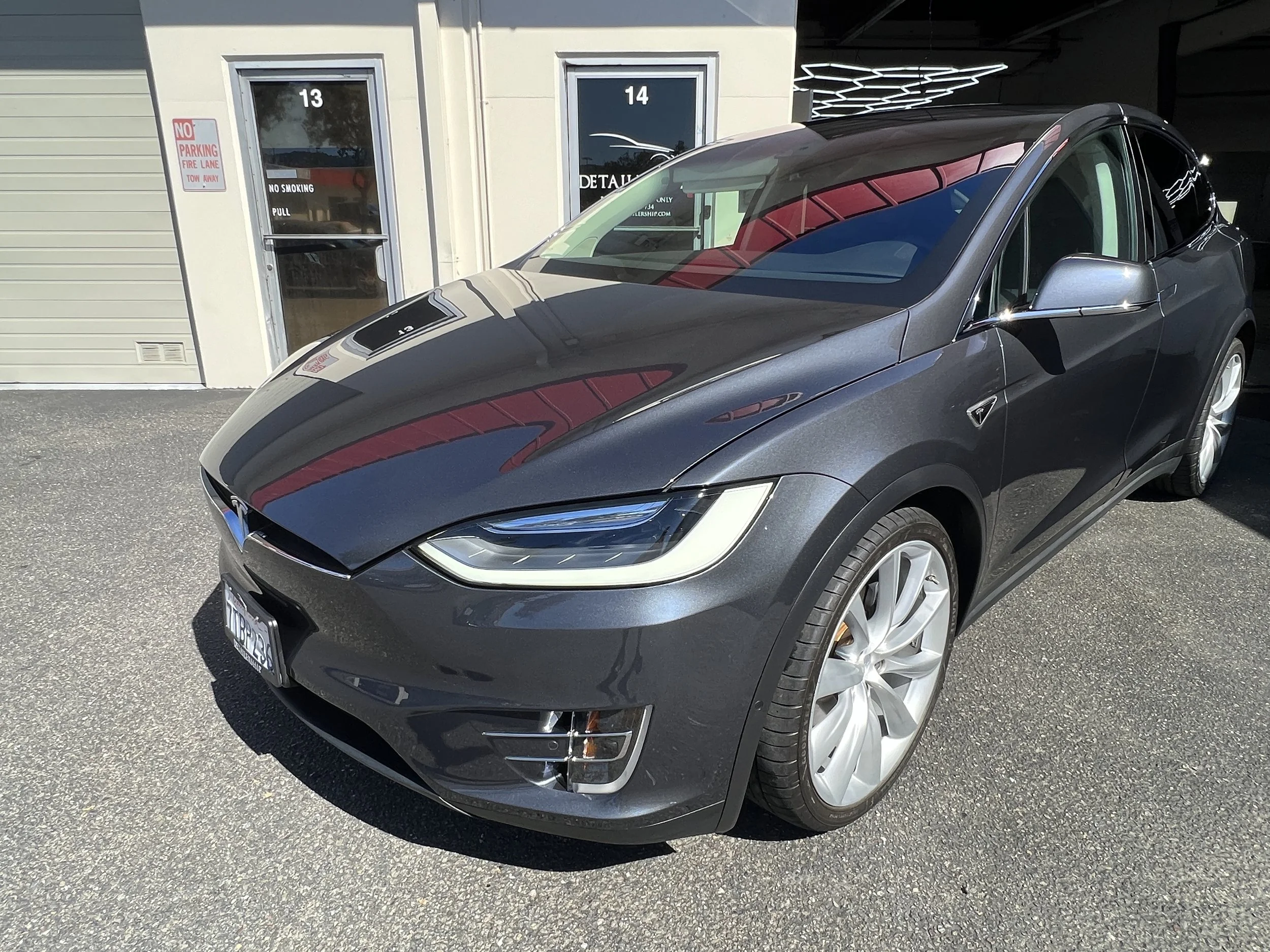 2017 Tesla Model X (Grey Metallic)