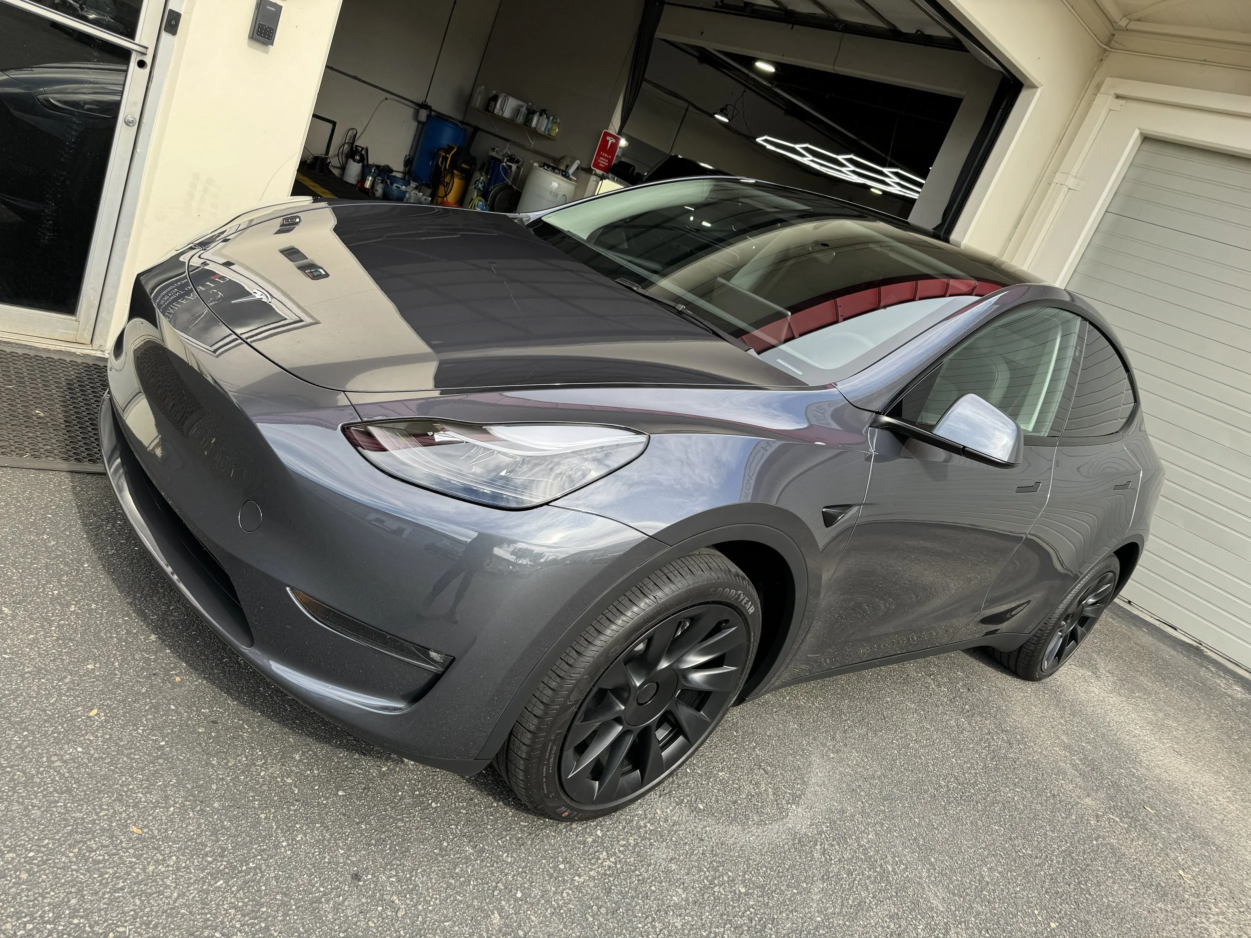 2023 Tesla Model Y (Grey Metallic)