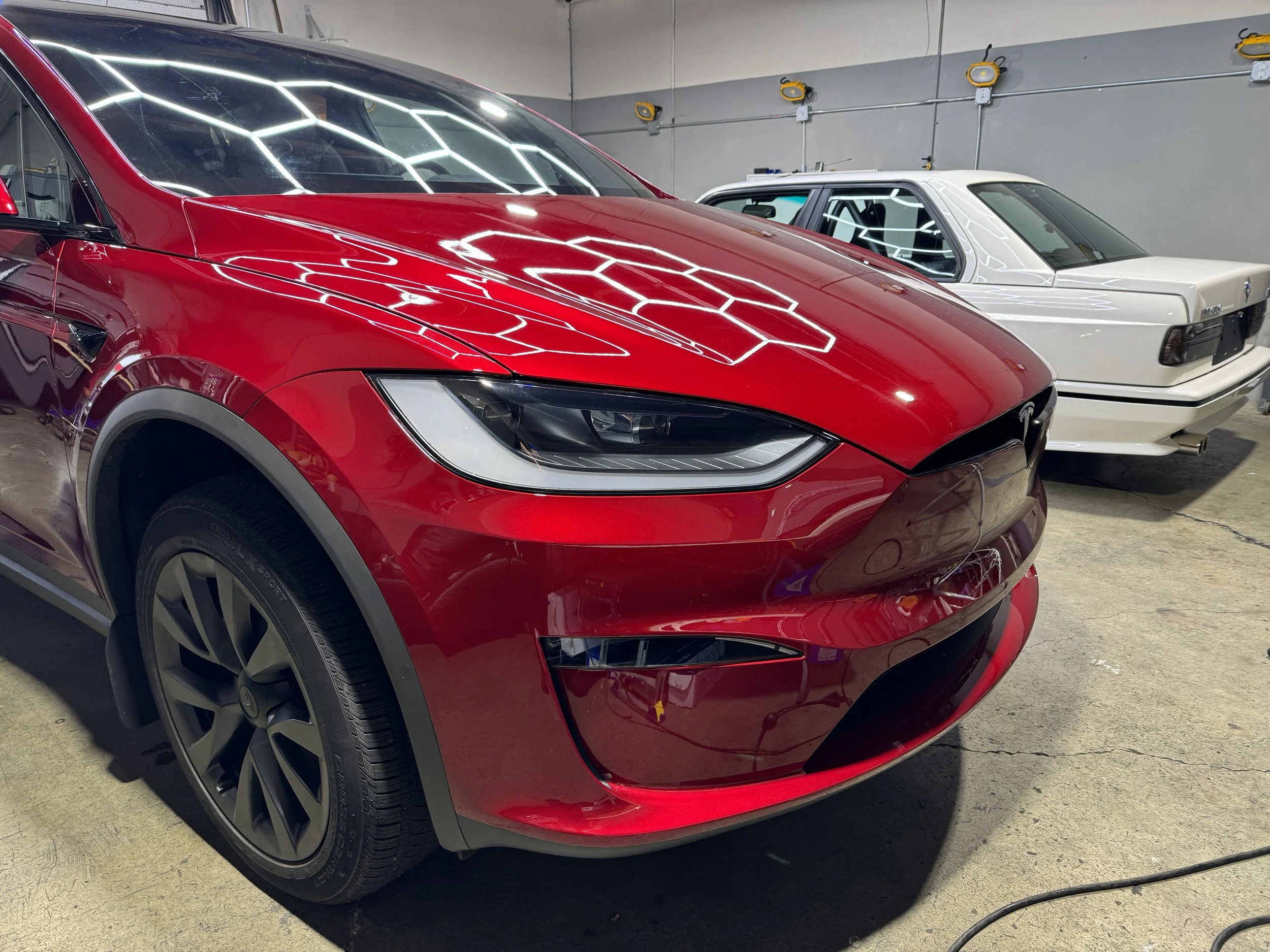 2023 Tesla Model X (Ultra Red)