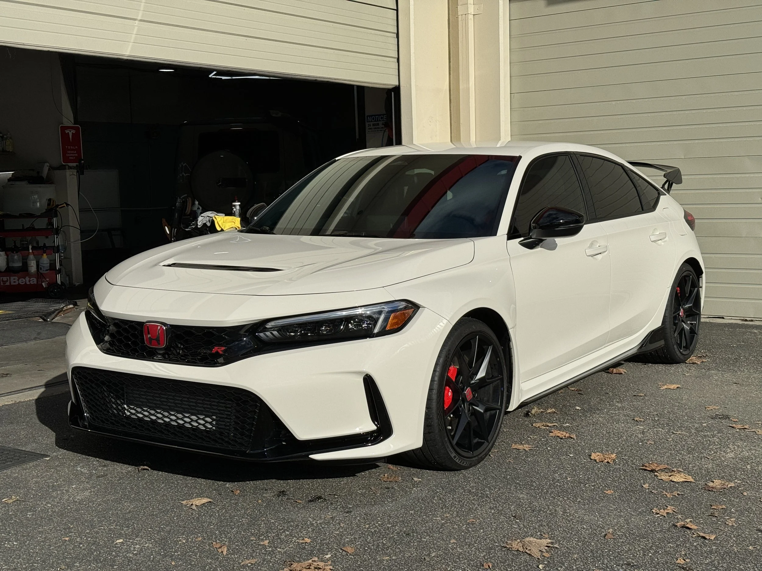 2023 Honda Civic Type-R (Championship White)