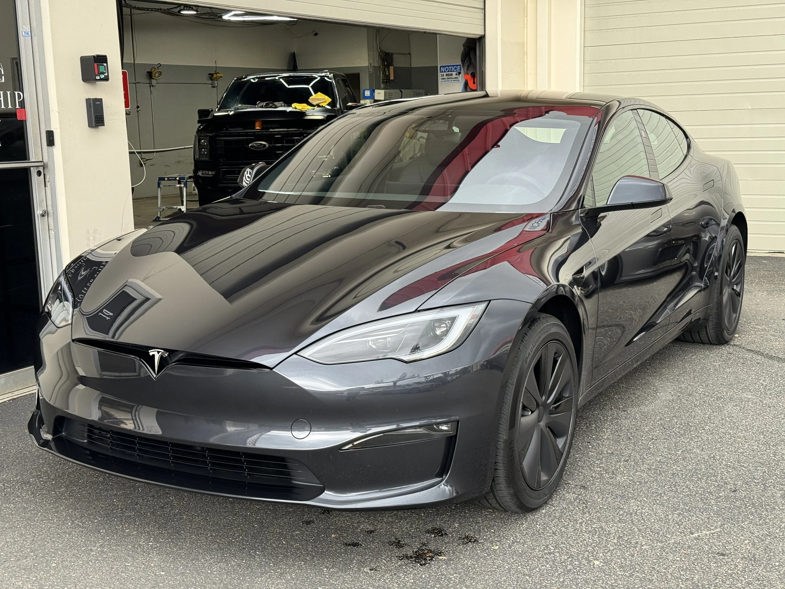 2024 Tesla Model S Stealth Grey DETAILERSHIP 2024 Tesla Model S Stealth Grey DETAILERSHIP