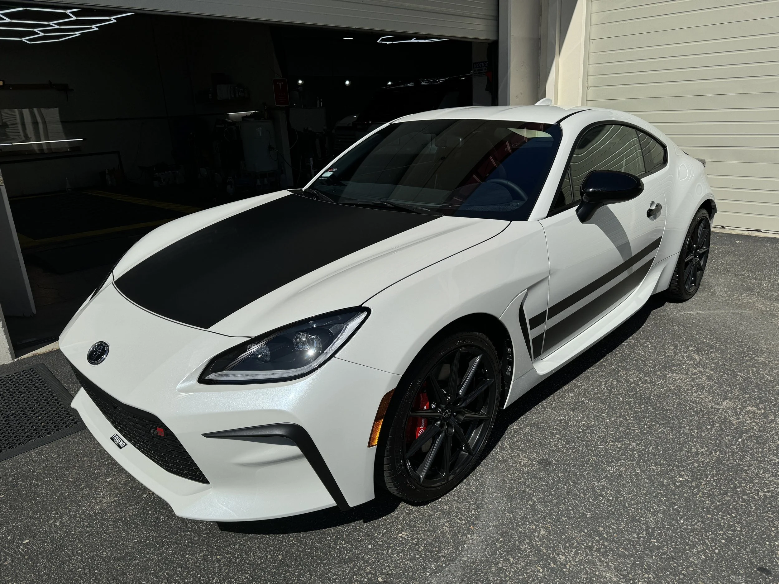 2024 Toyota GR86 Trueno (Halo White)