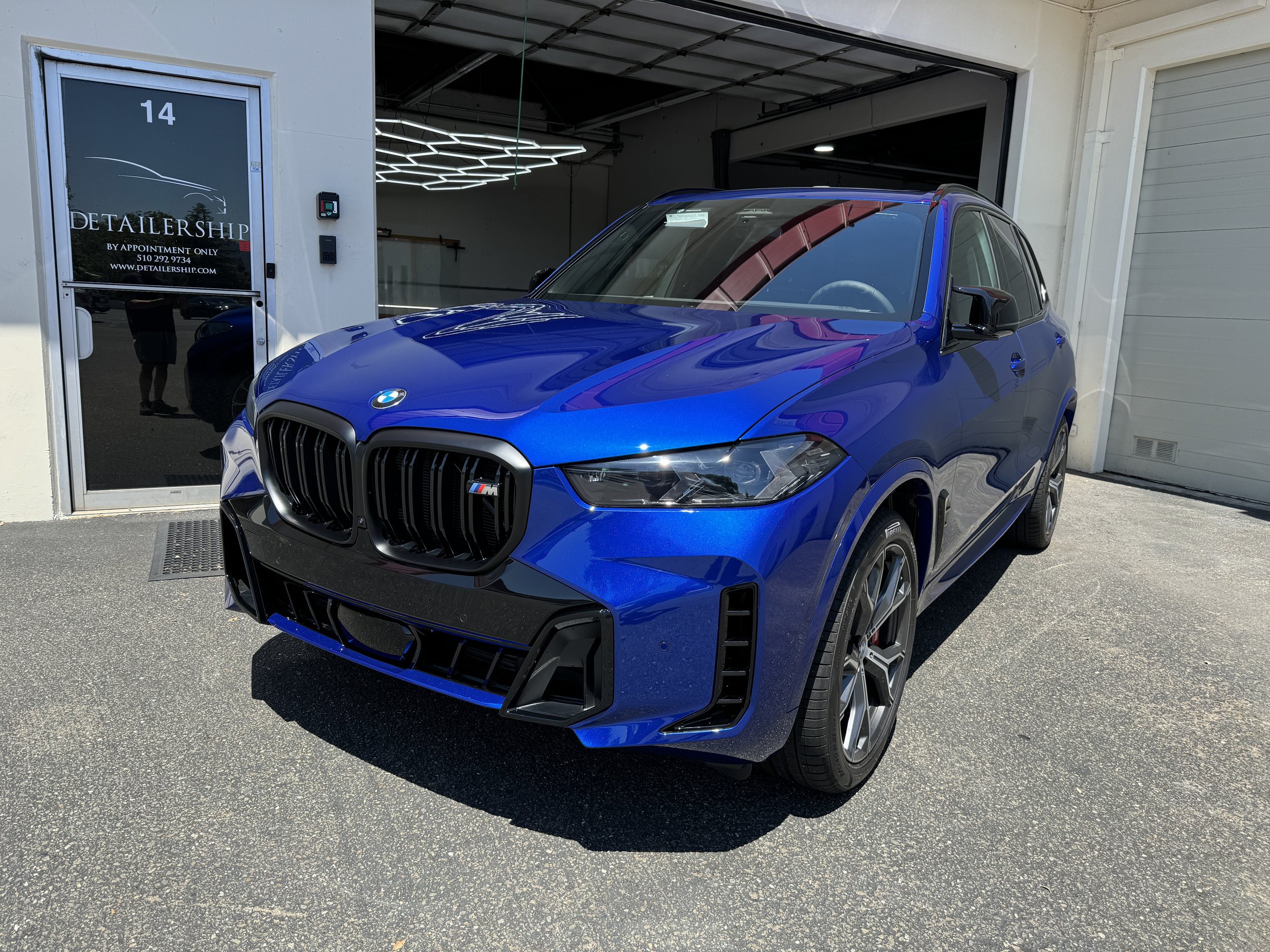 2024 BMW X5 M60i (Marina Bay Metallic Blue)