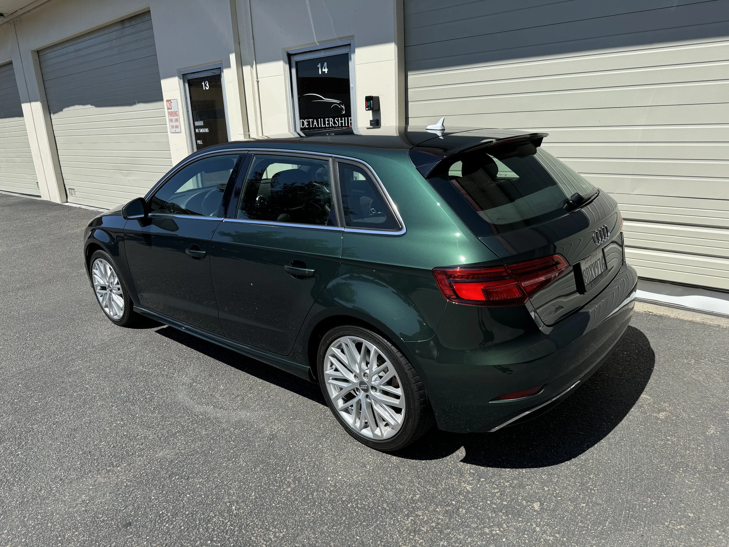 Rear side view thumbnail