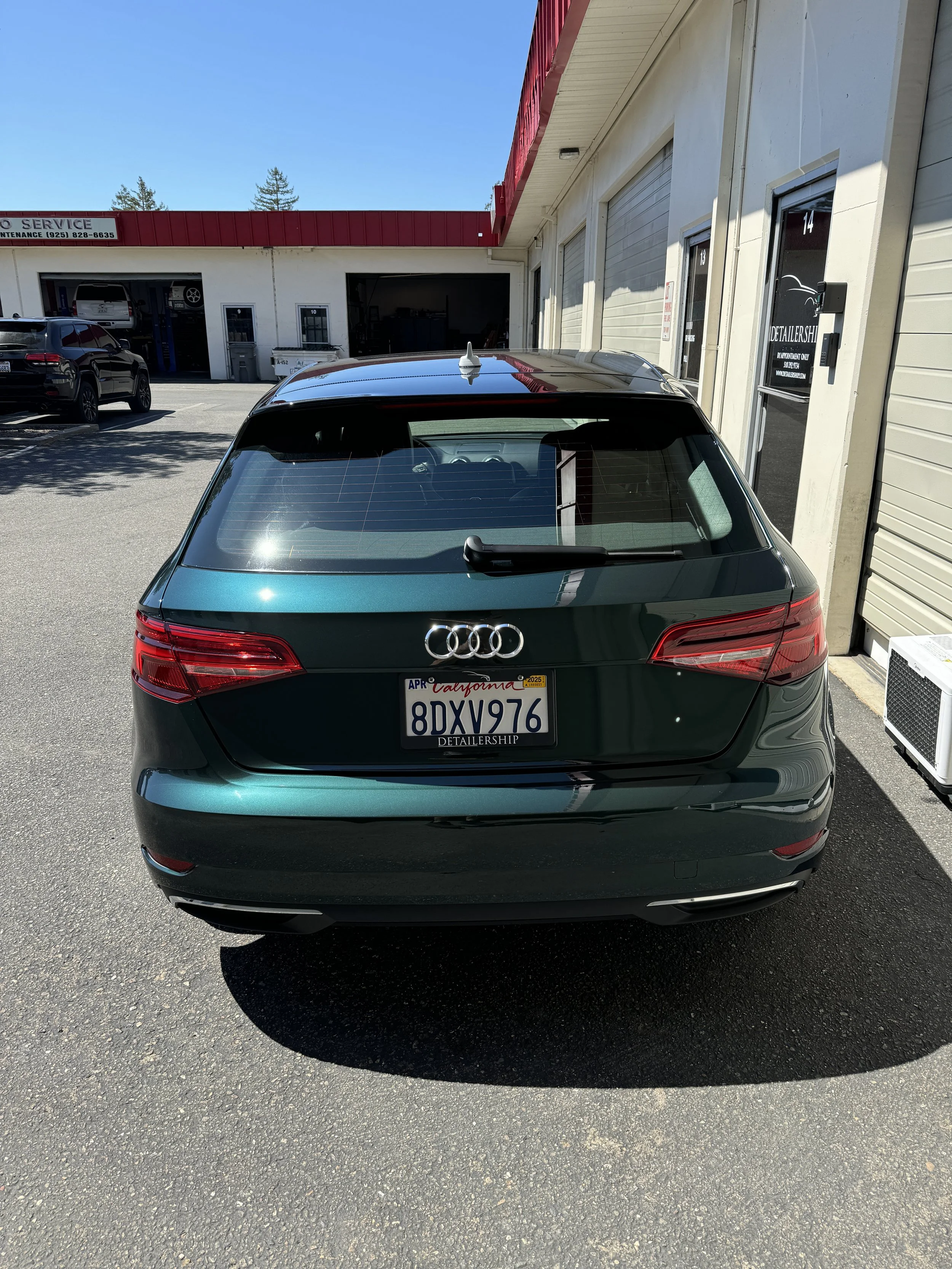 Rear view thumbnail