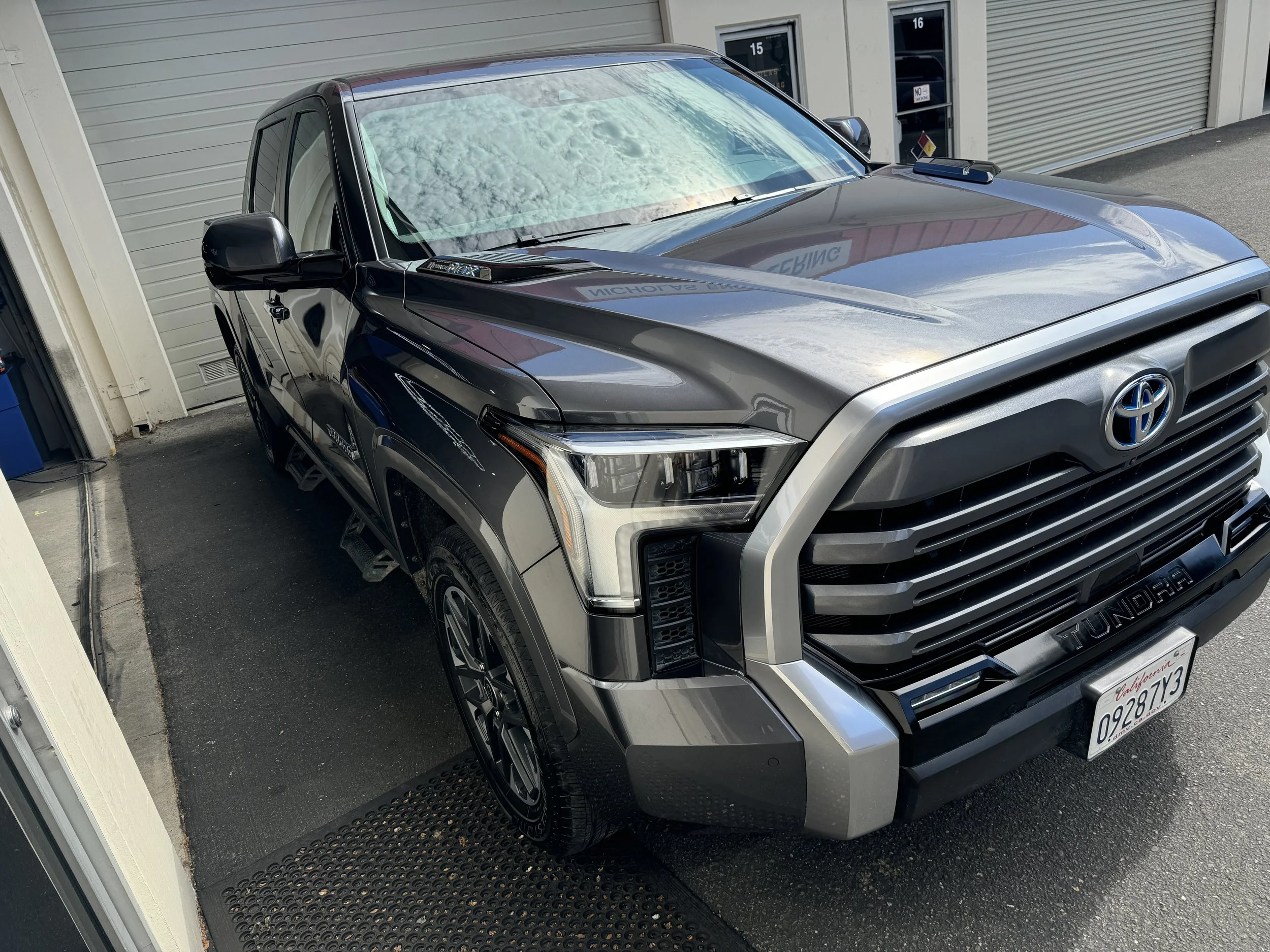 2023 Toyota Tundra (Magnetic Gray Metallic)