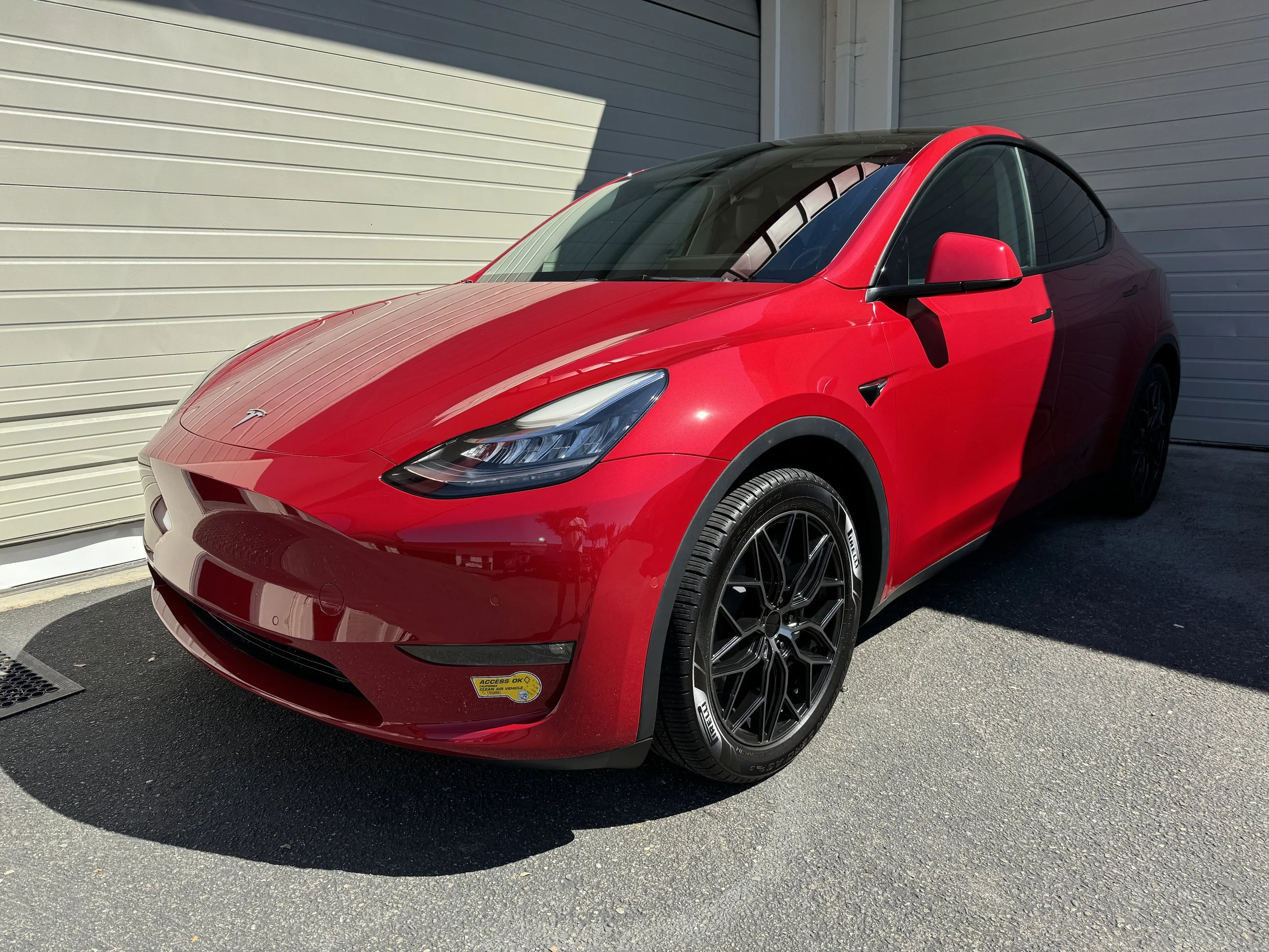 2022 Tesla Model Y (Multicoat Red)