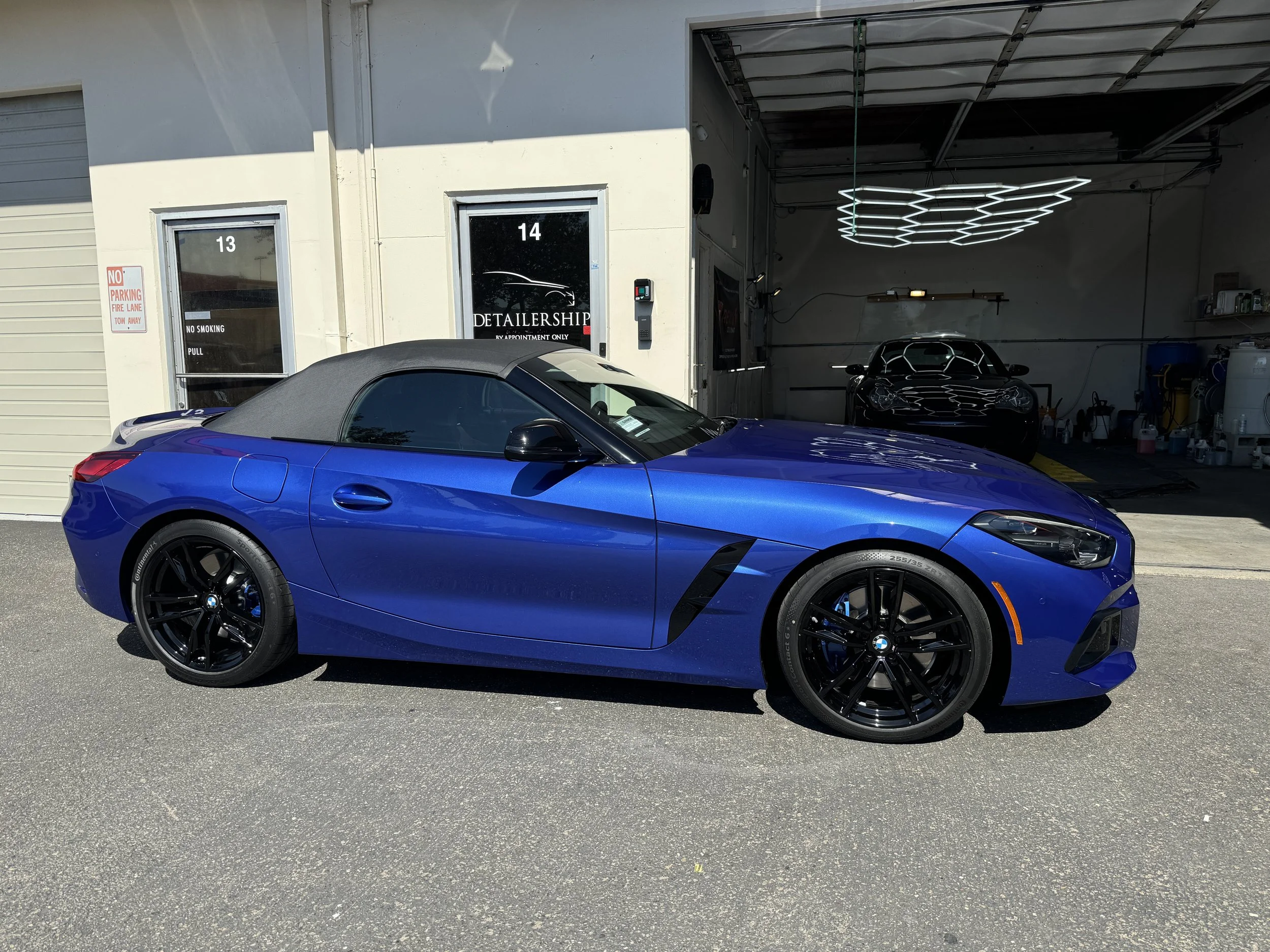 2024 BMW Z4 M40i (Portimao Blue Metallic)