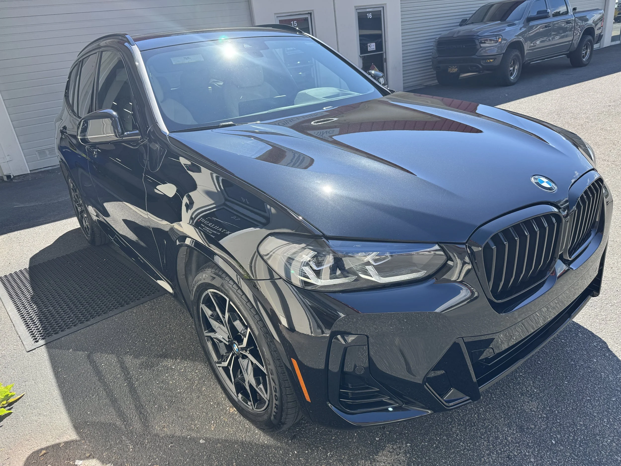 2024 BMW X3 (Black Sapphire Metallic)