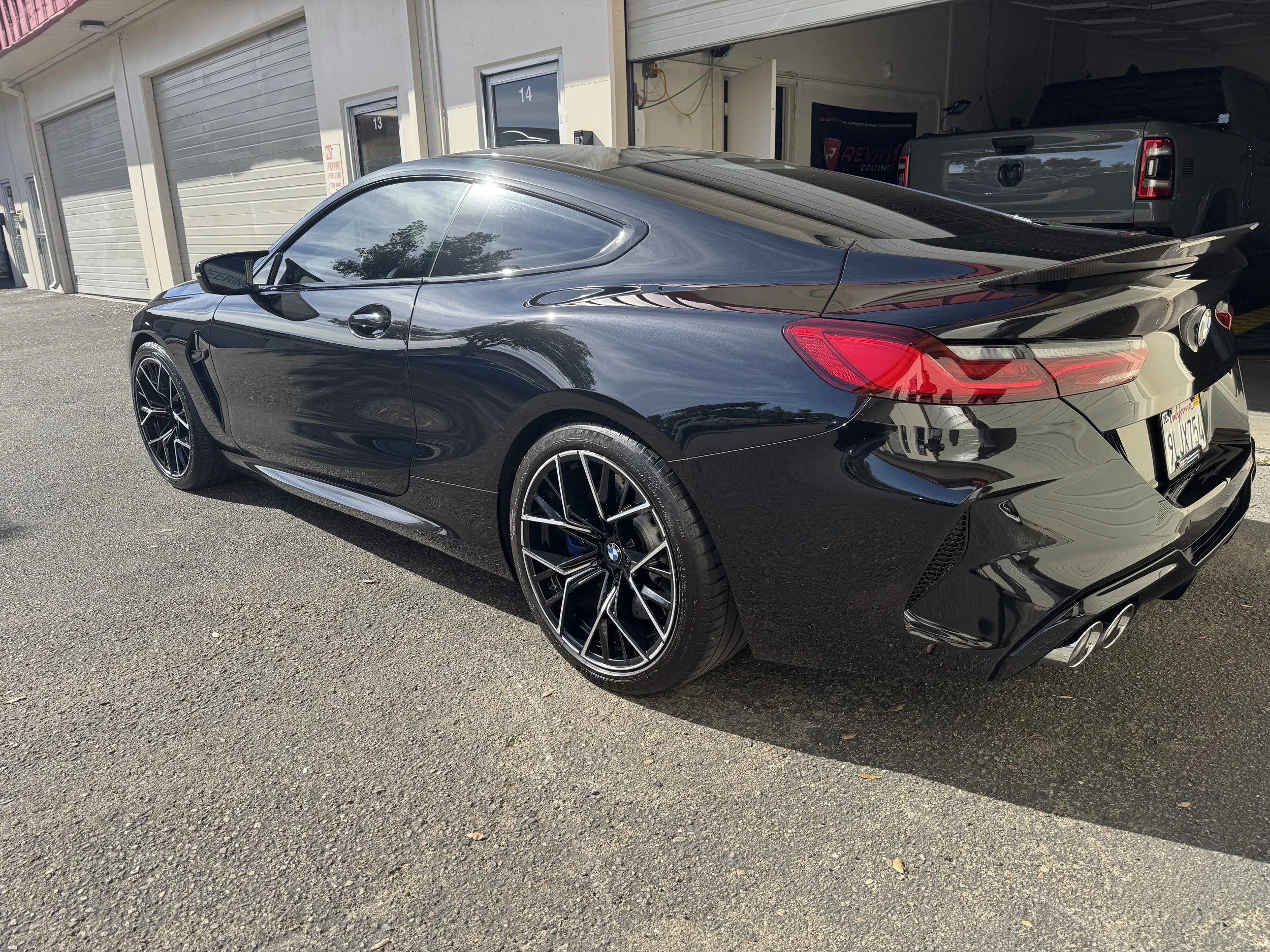 2018 BMW M8 (Black Sapphire Metallic)