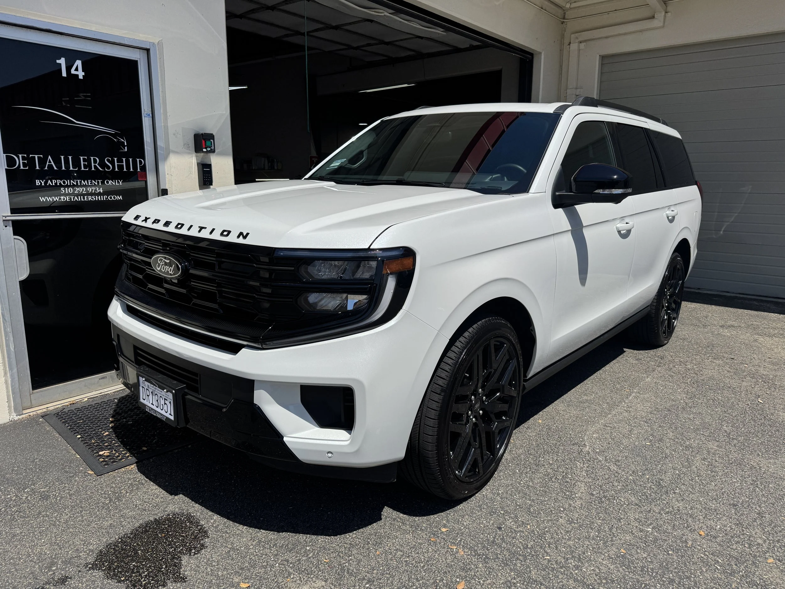 2026 Ford Expedition (Oxford White)