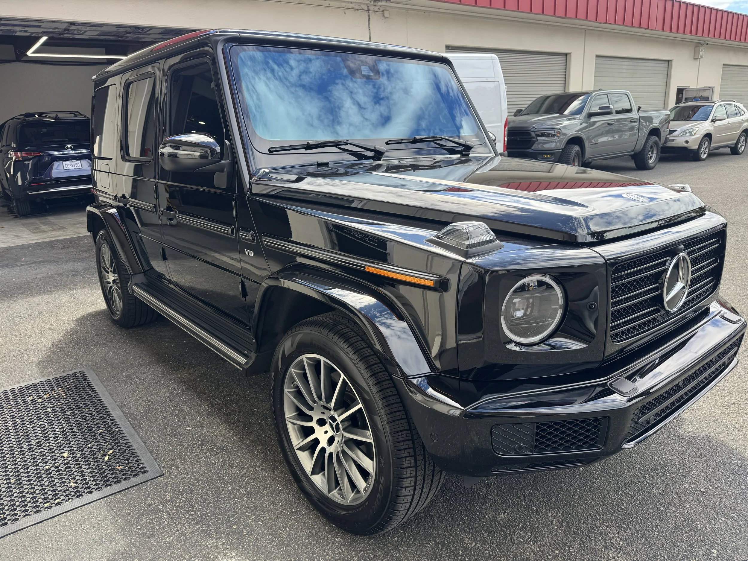 2023 Mercedes G550 (Obsidian Black)