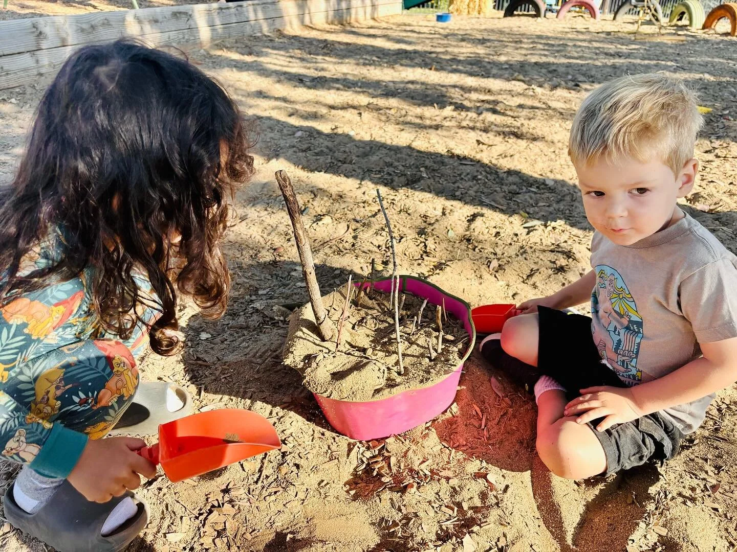 It&rsquo;s Cake O&rsquo;clock at Muck and Wonder! 🎂

Come play with us 🌱 Check out the links in our bio to learn more and schedule a tour!
. . .
#earlychildhoodeducation #playislearning #playbasedlearning #preschool #outdoorlearning #getoutside #sa