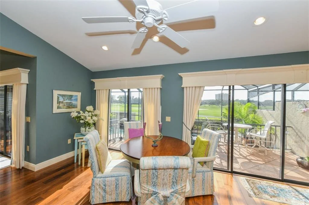 2341 harbour dining rm.jpg