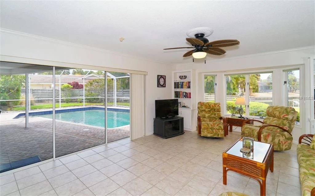 5440 Azure way living rm.jpg