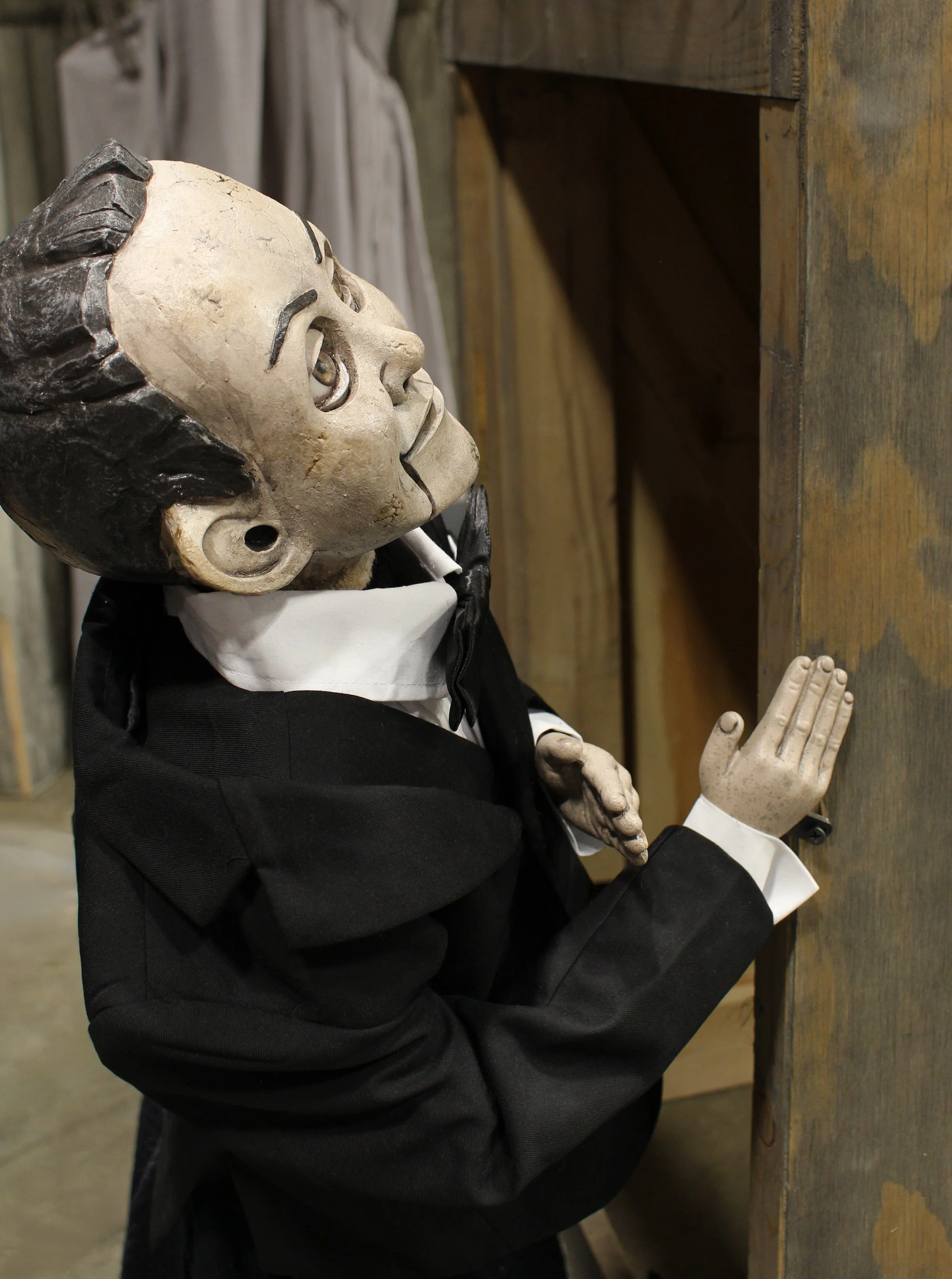 Ventriloquist Dummy Peeker 4.jpg