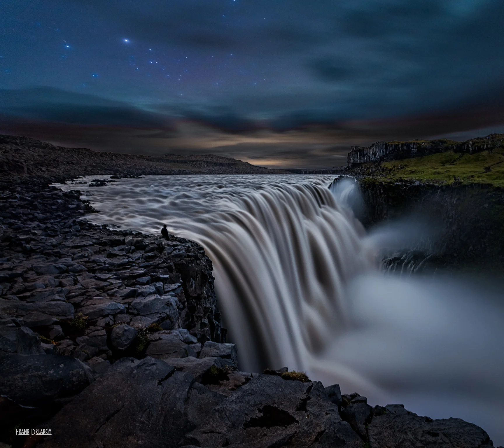 _DSC1938-Selfoss-at-night-2 - Copy.jpg