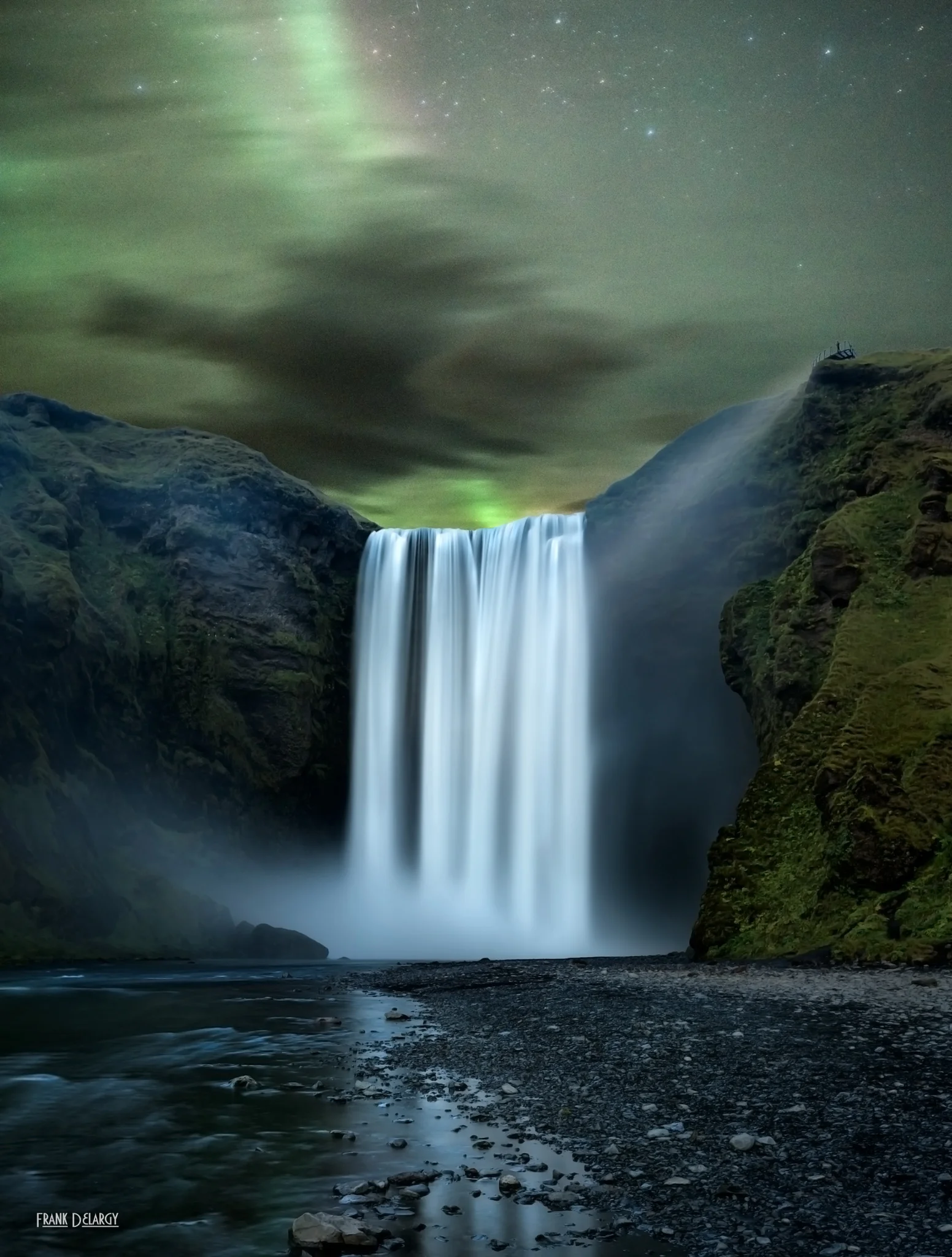 20150917-_DSC1512-waterfall---aurora-4000px.jpg