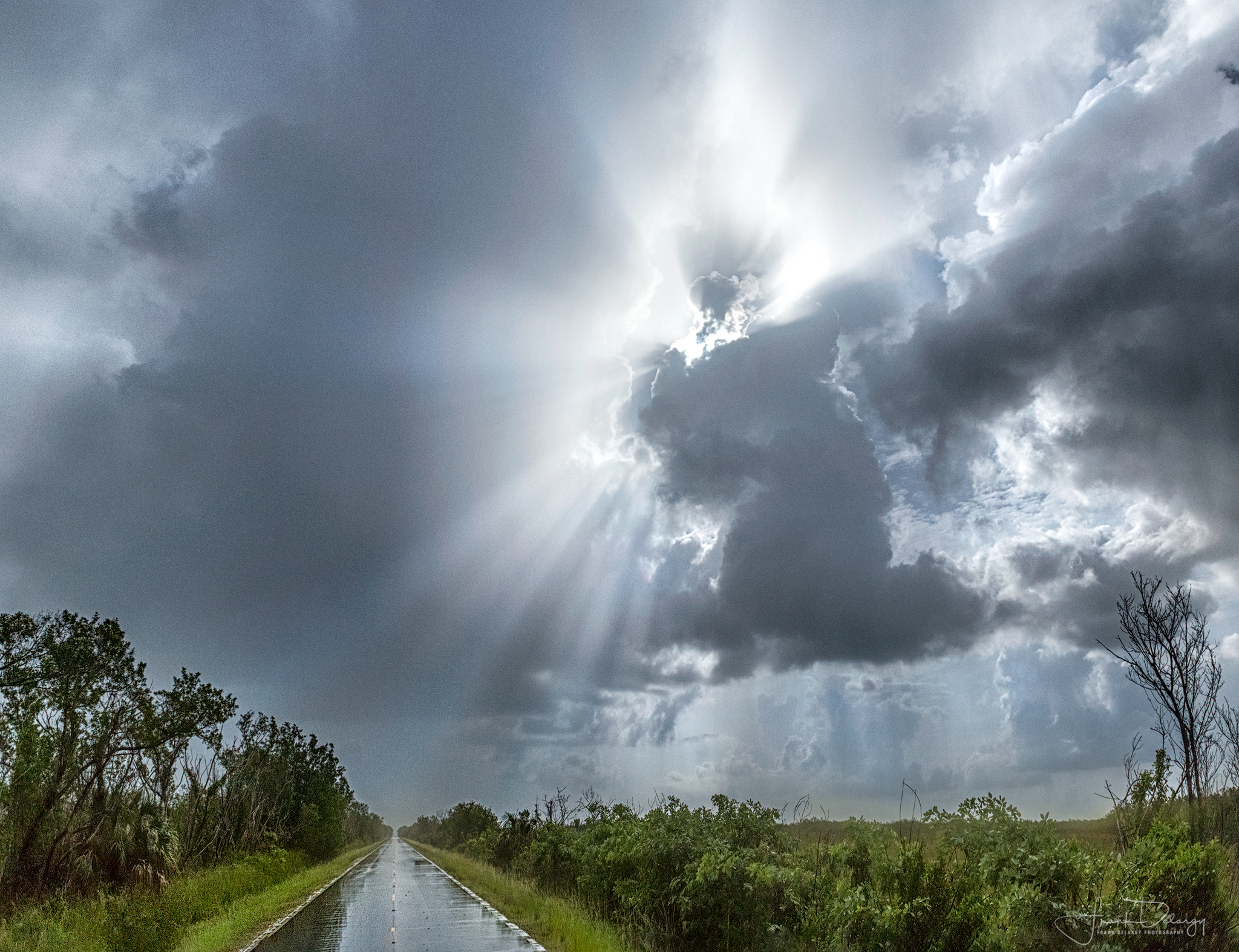 _MG_1407-clouds-and-rays-everglades.jpg