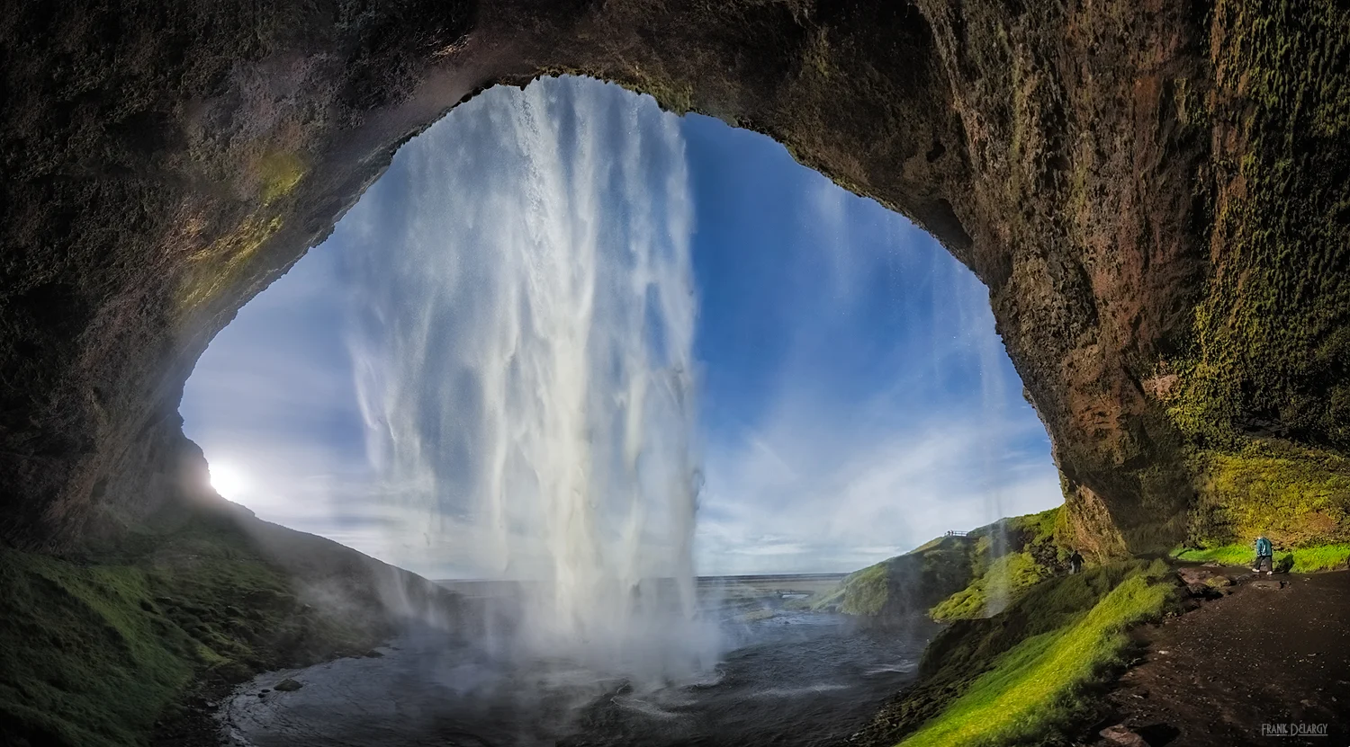 _DSC7933a-Seljalandsfoss.jpg