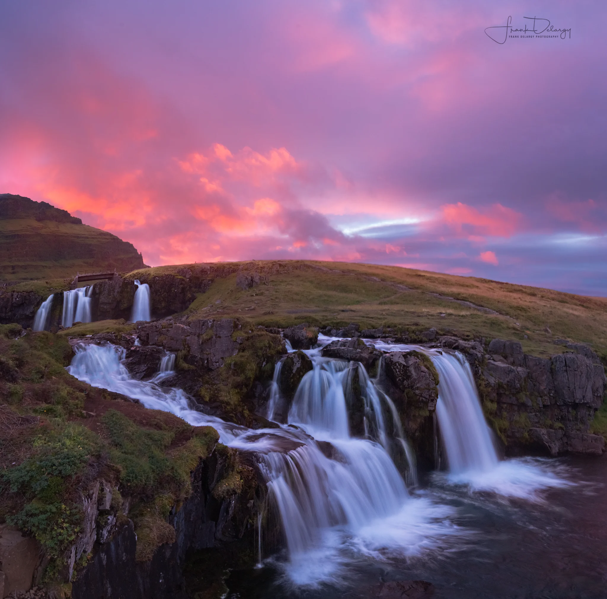 Kirkjufell--copy---left.jpg