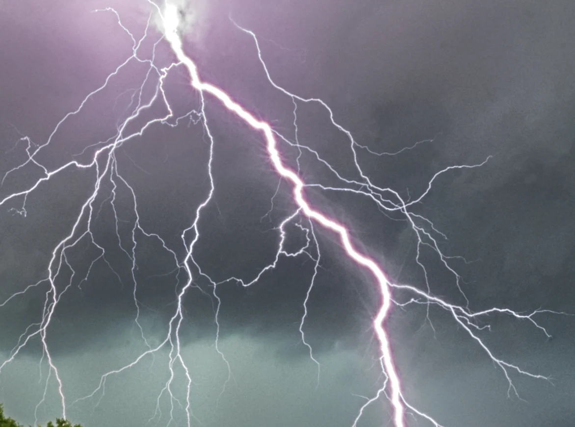 dock-lightning-close-up.jpg