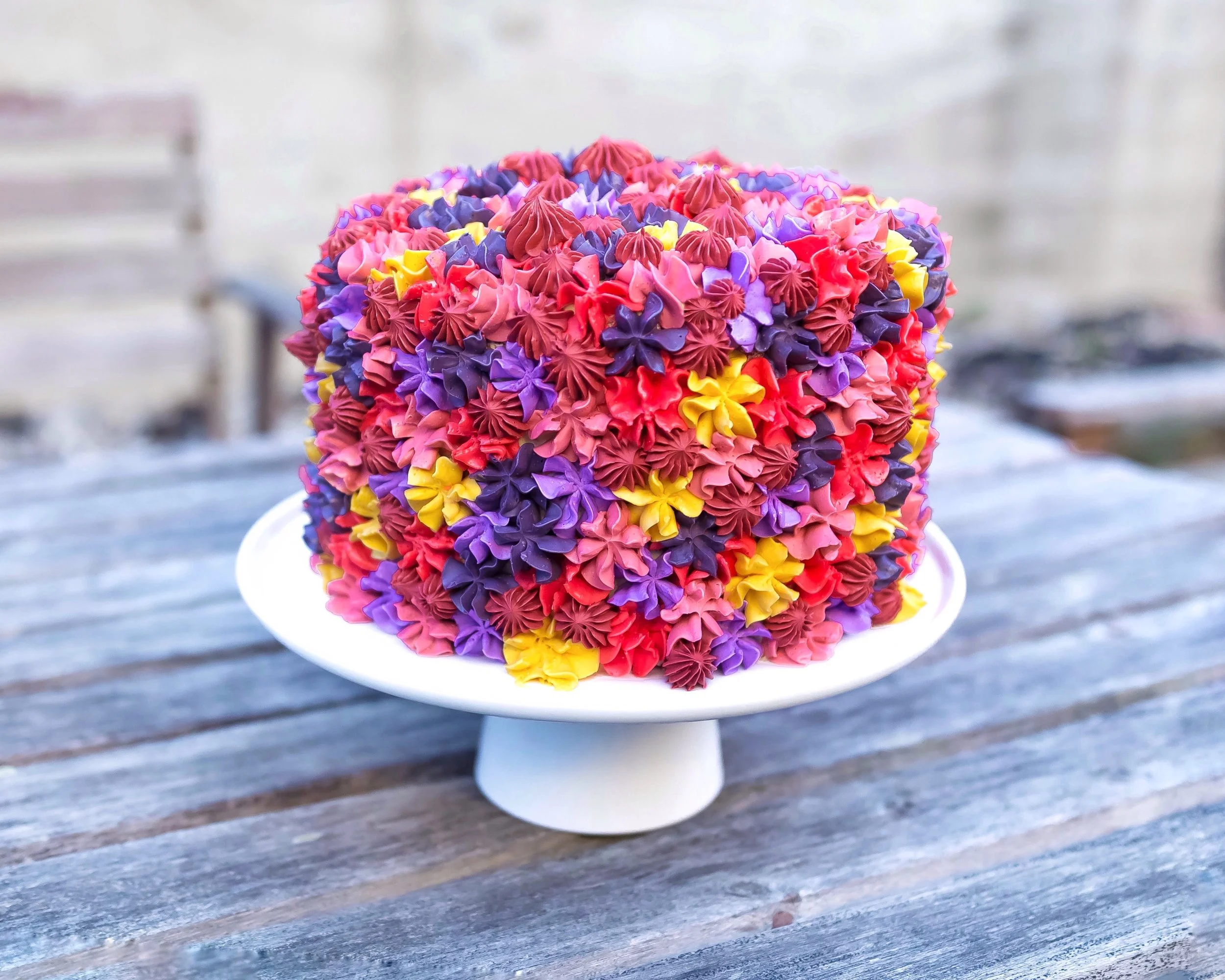 vanilla cake with color buttercream