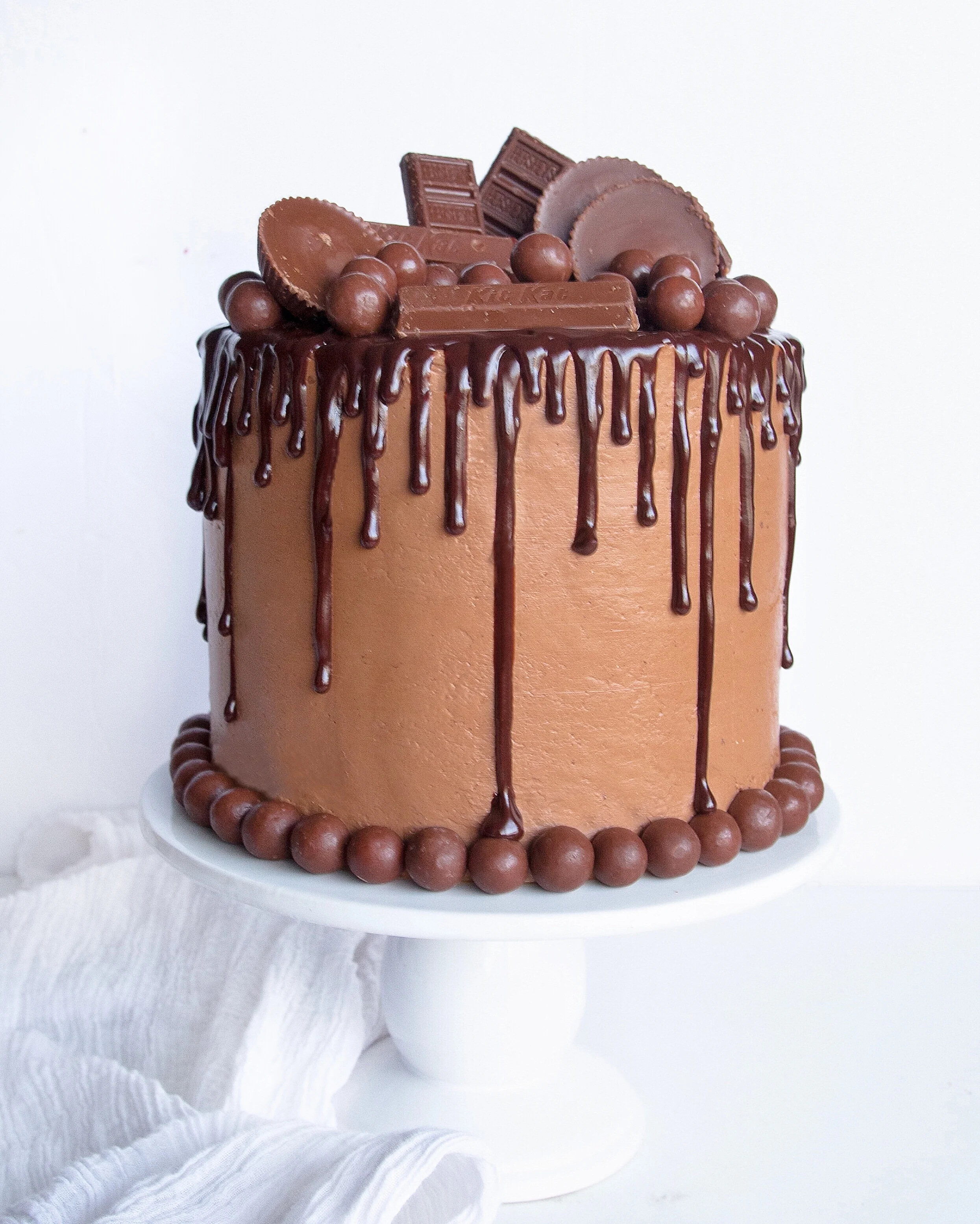 8 layer chocolate cake 