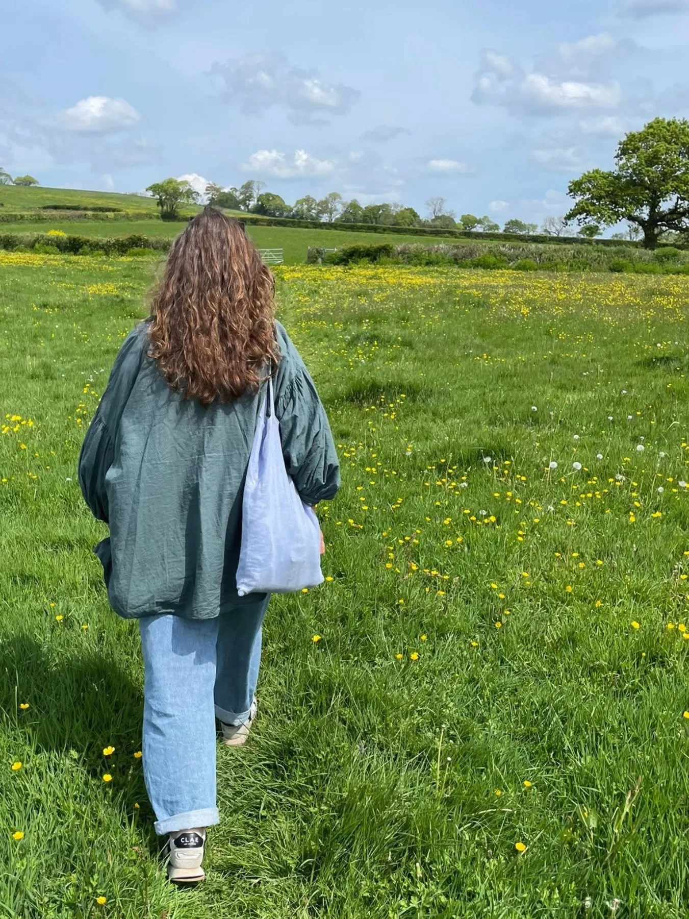 And she's off! Well, not off exactly. It's more like back, just not quite yet. After the weekend. That's the plan anyway, and I am really rather looking forward to it. I'm looking forward to getting back to designing this year's florals, hearing all 