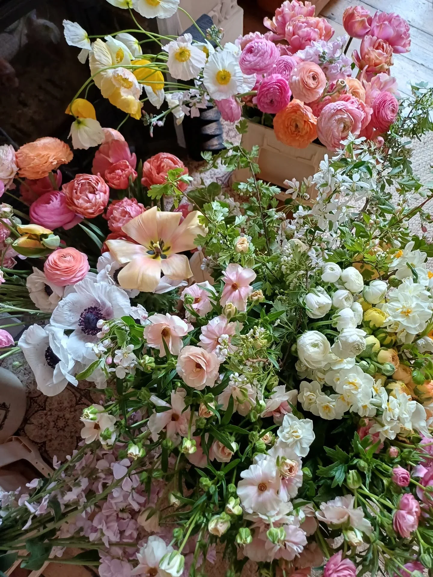 Now that's what I call a spring floral haul! 🩷💛

These were for something very special last week, and I don't think you could ask for a more joyful colour palette.  I absolutely love all the spring flowers. Maybe they seem extra special after the l