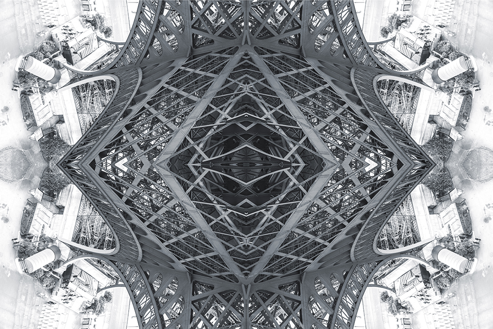 eiffel tower creature_low.jpg